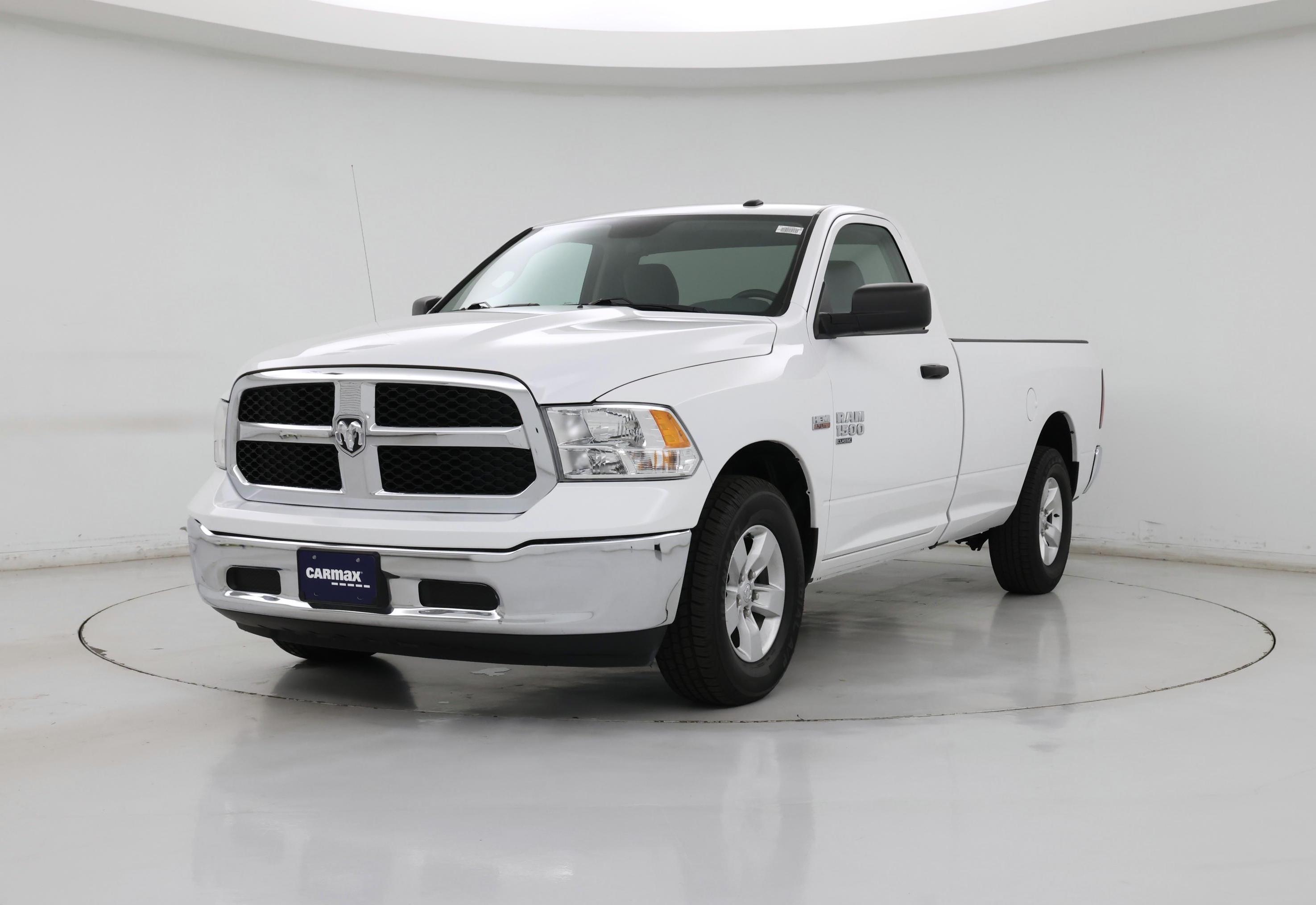 Thumbnail: 2020 RAM 1500 Classic - 4