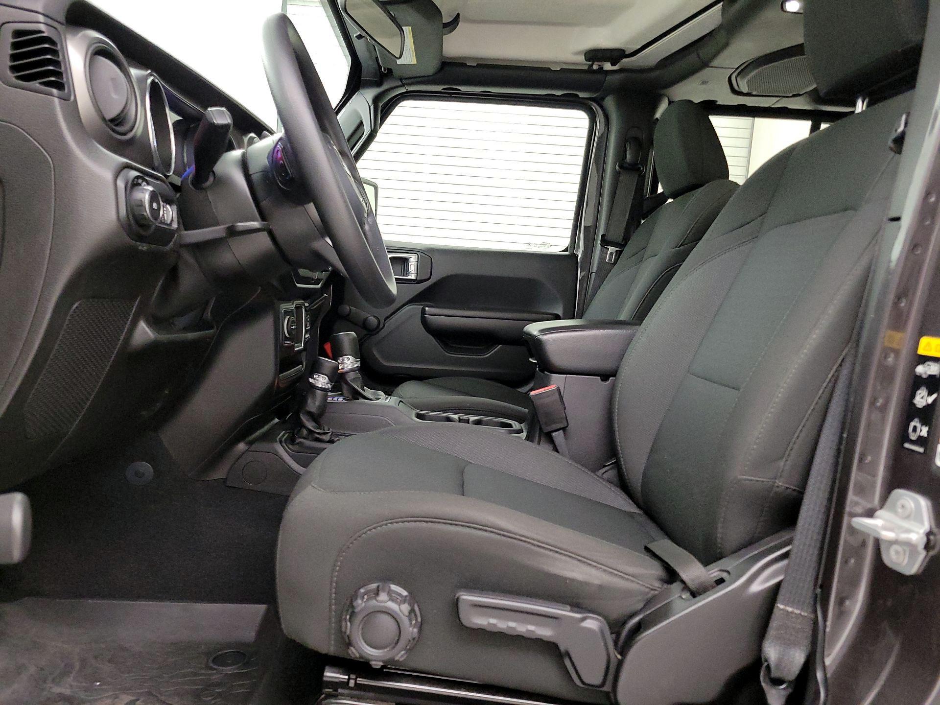 Thumbnail: 2021 Jeep Wrangler - 11