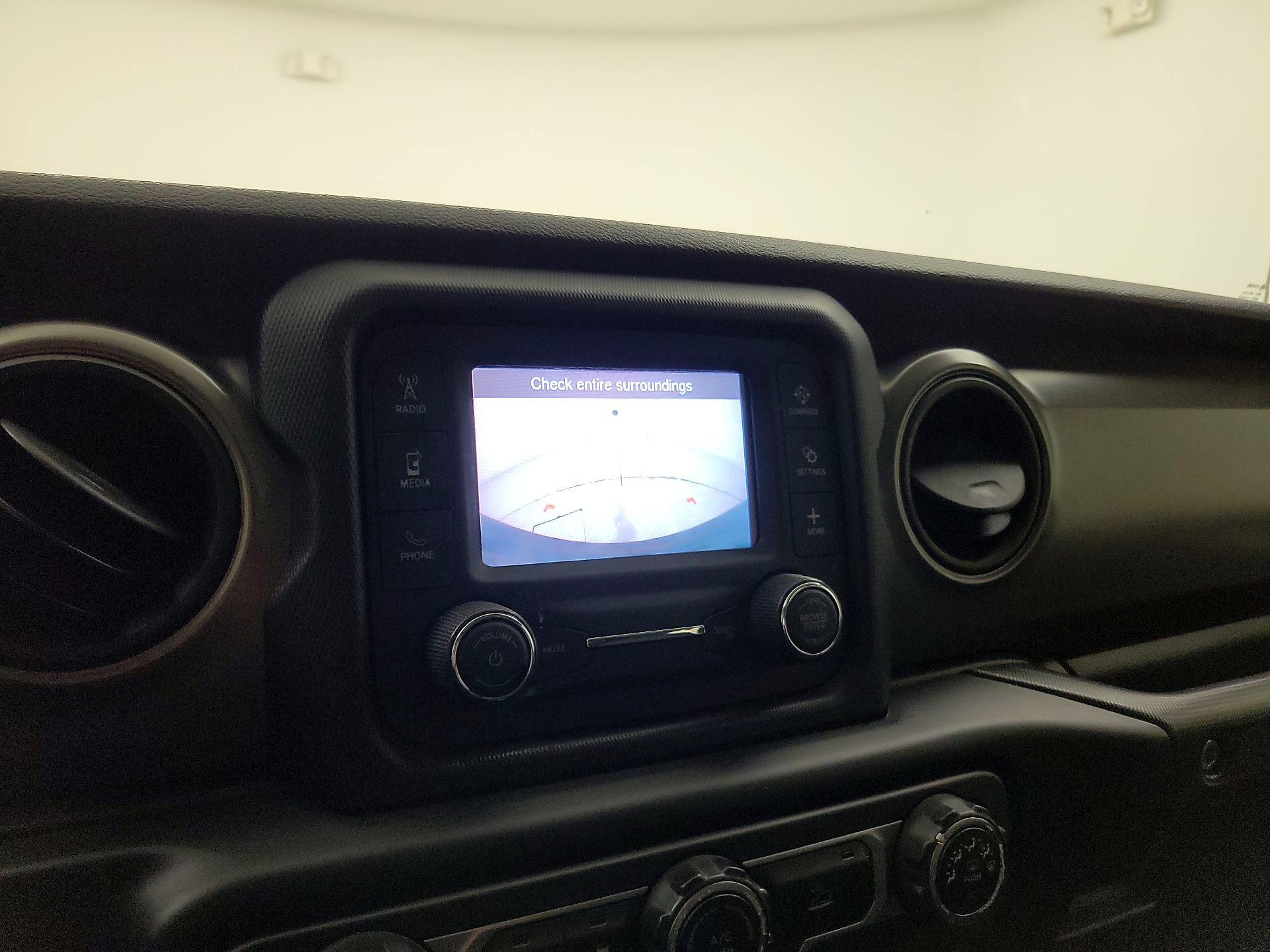 Thumbnail: 2021 Jeep Wrangler - 14