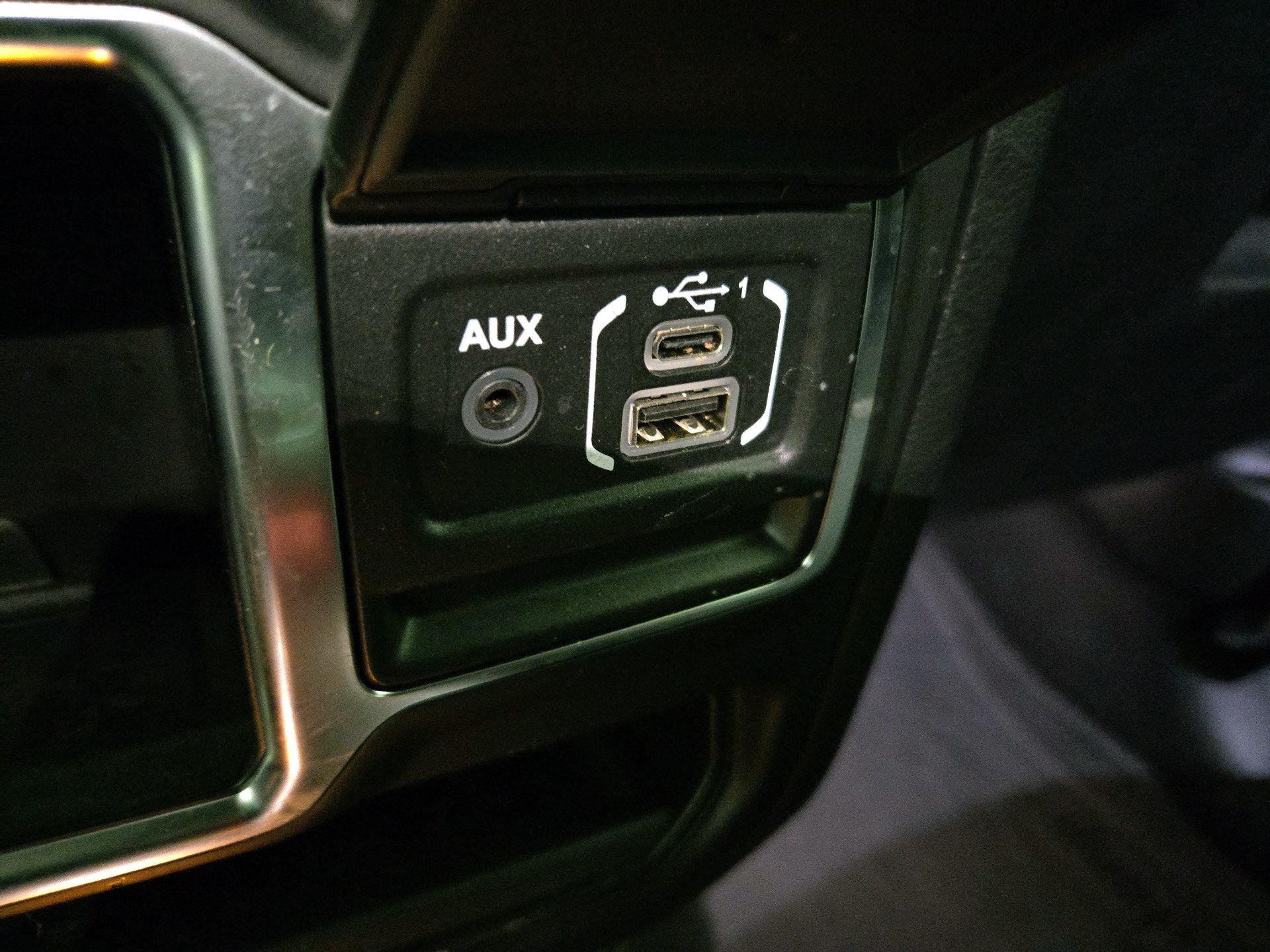 Thumbnail: 2023 Jeep Wrangler - 18