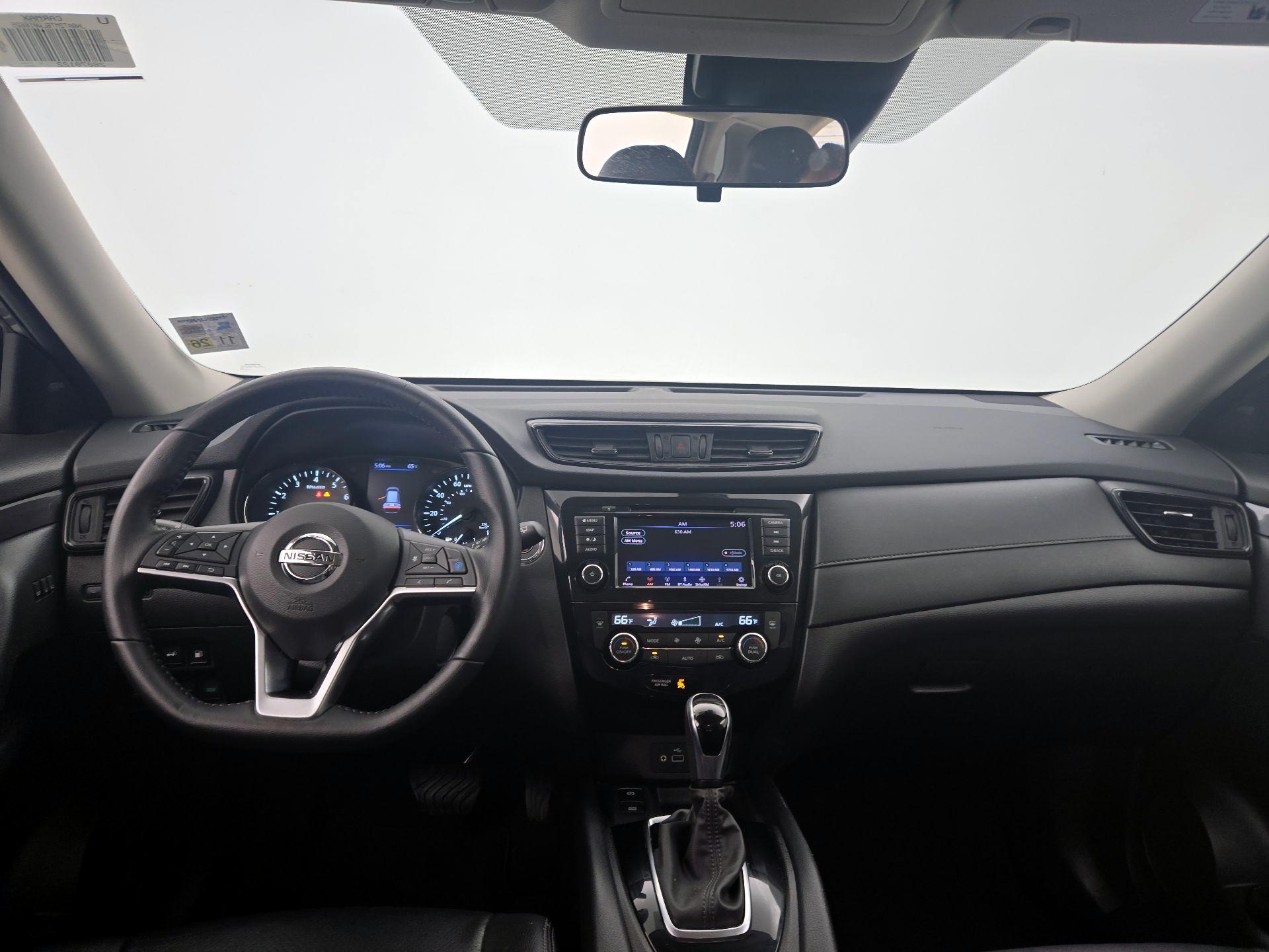 Thumbnail: 2020 Nissan Rogue - 9