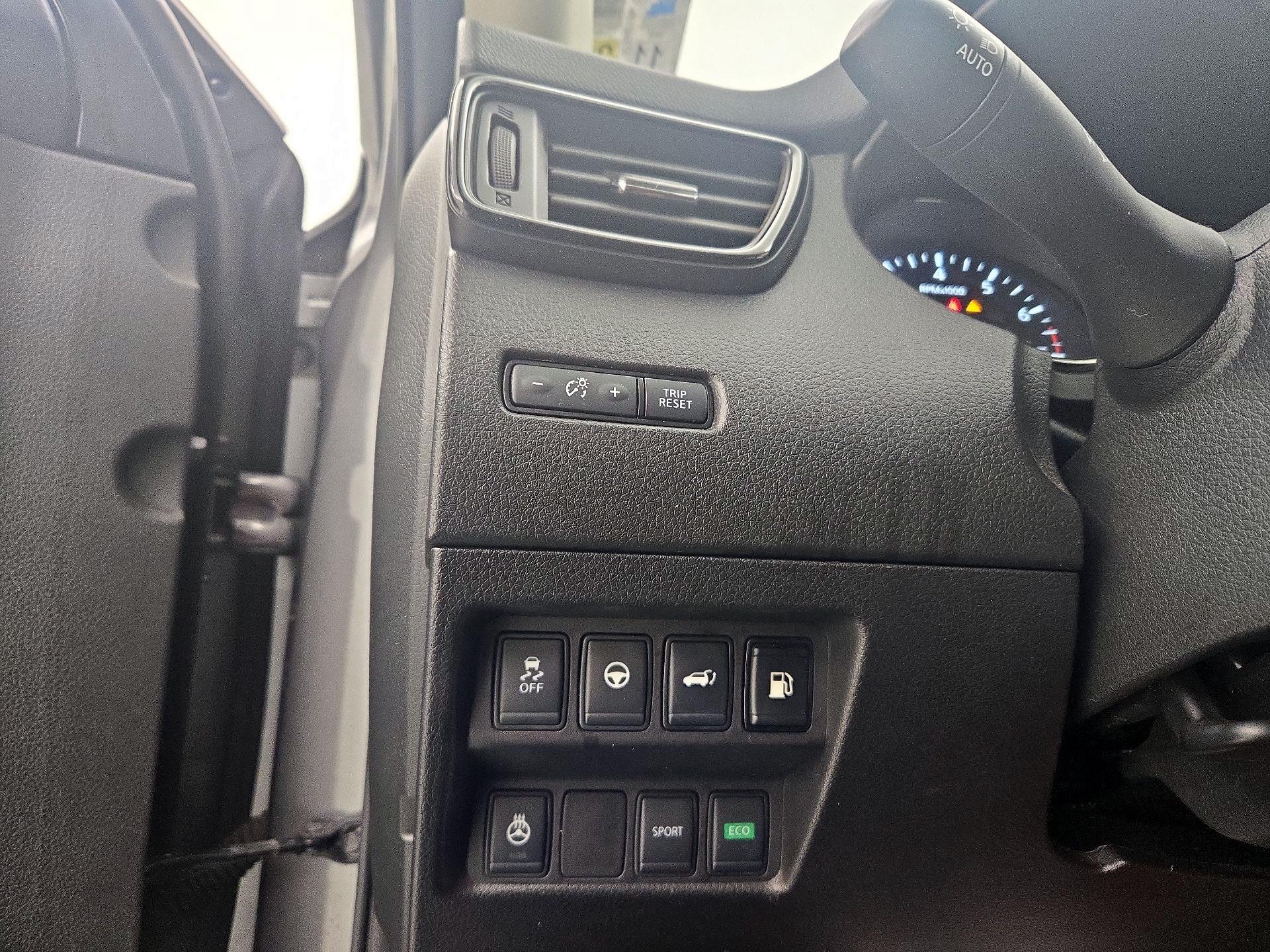 Thumbnail: 2020 Nissan Rogue - 13