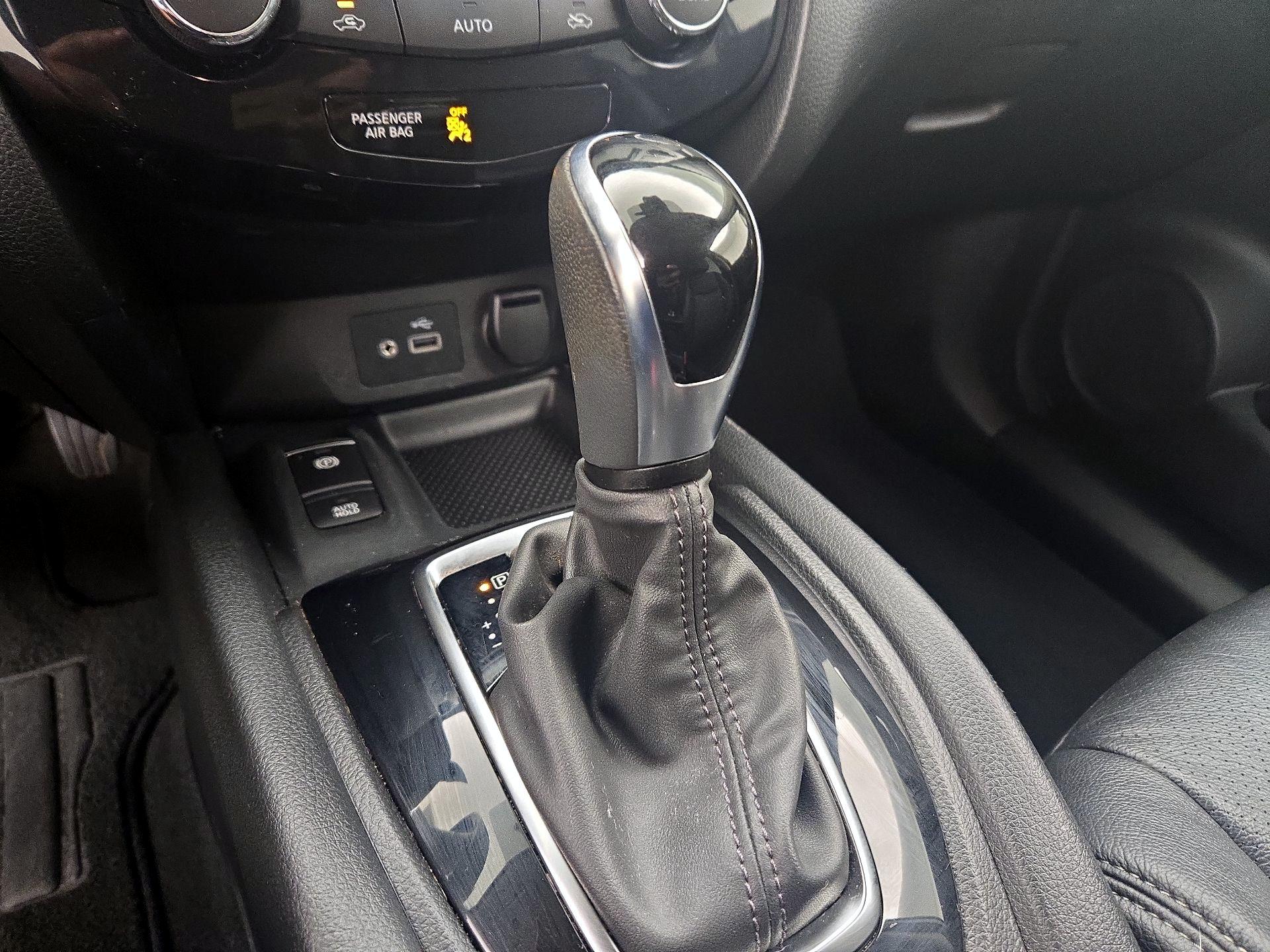 Thumbnail: 2020 Nissan Rogue - 17