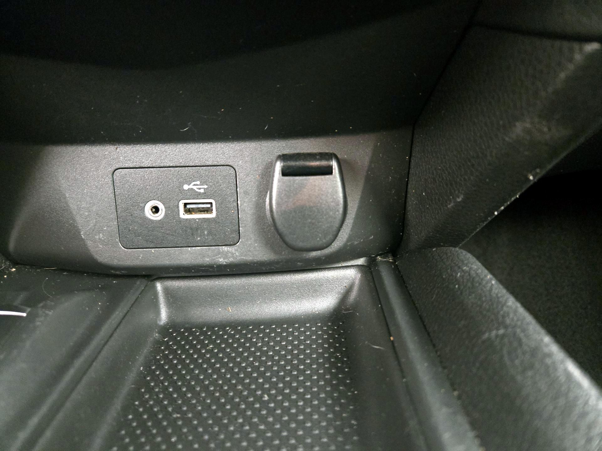 Thumbnail: 2020 Nissan Rogue - 18