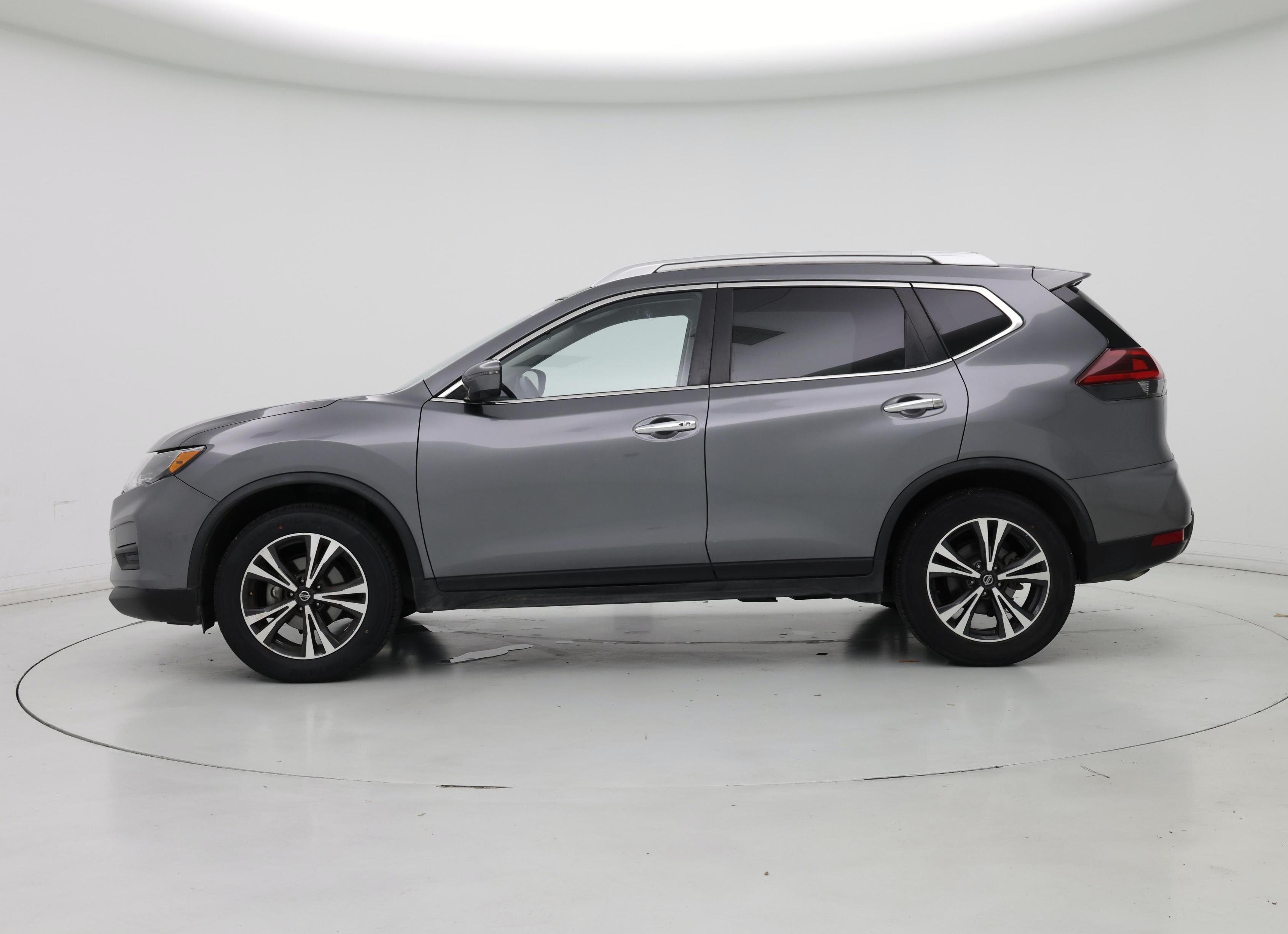 Thumbnail: 2020 Nissan Rogue - 3
