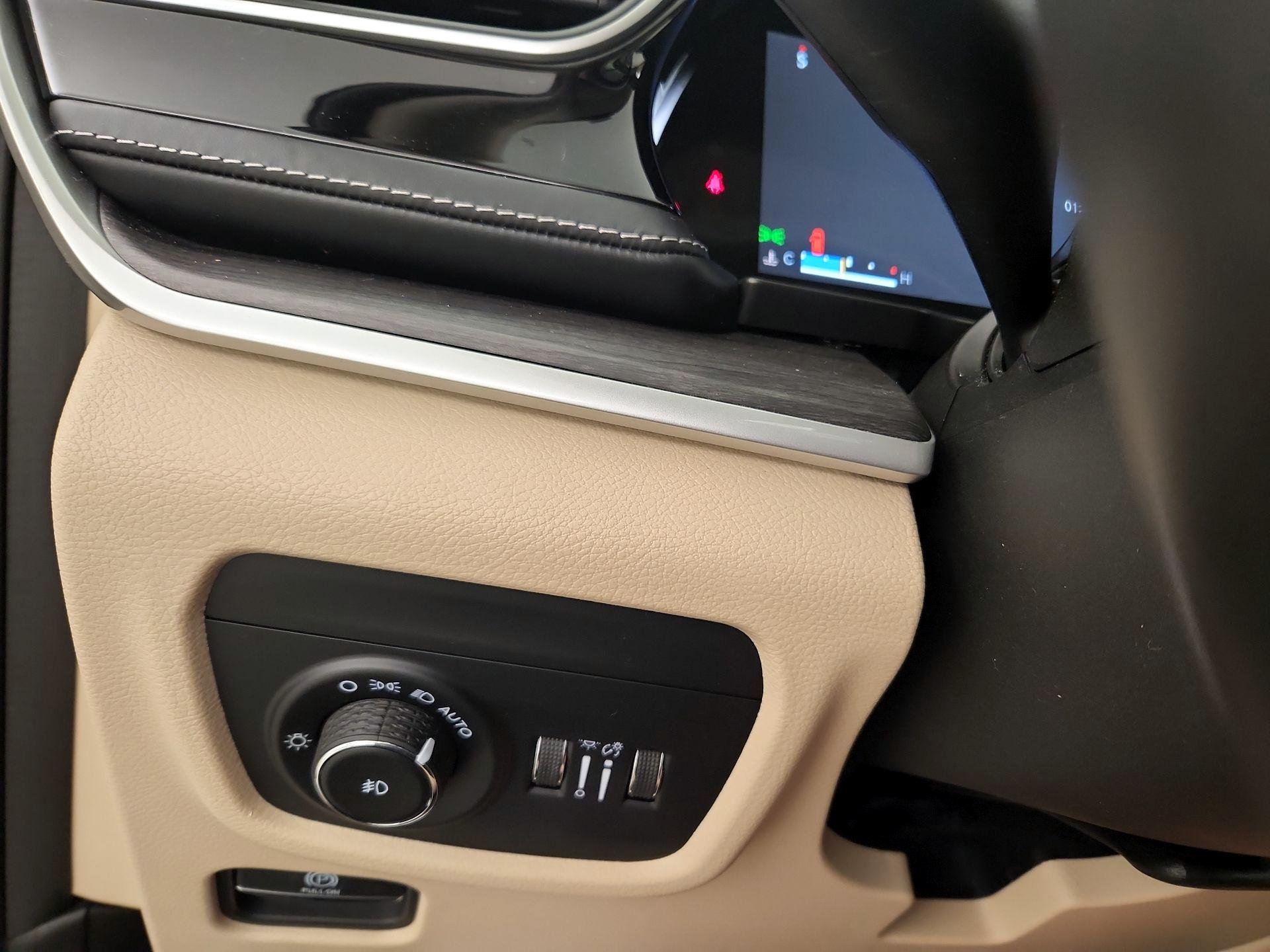 Thumbnail: 2022 Jeep Grand Cherokee - 13