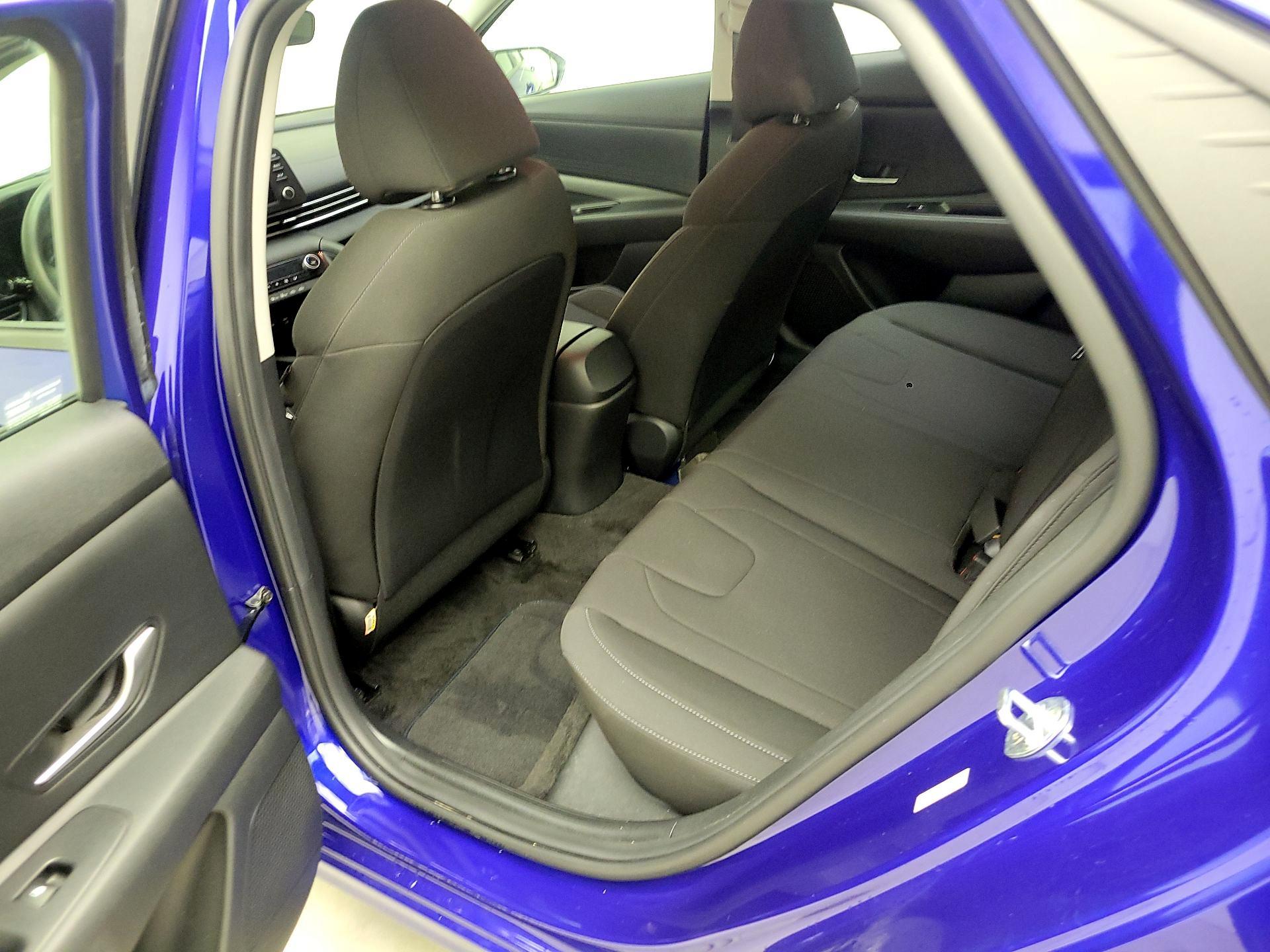 Thumbnail: 2021 Hyundai Elantra - 19