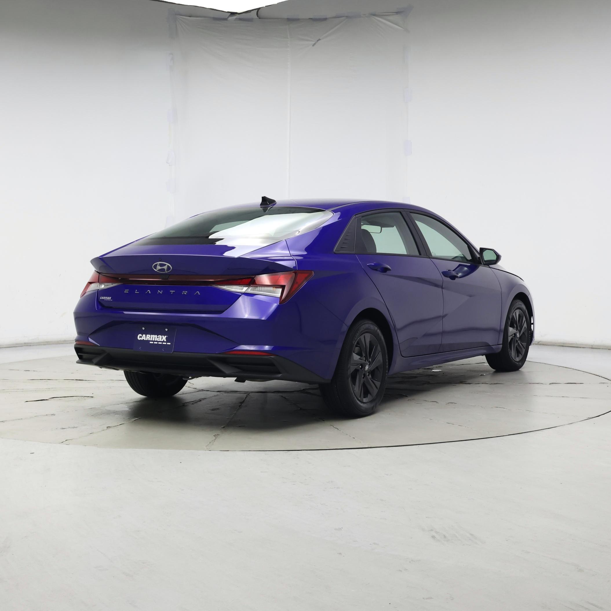 Thumbnail: 2021 Hyundai Elantra - 8