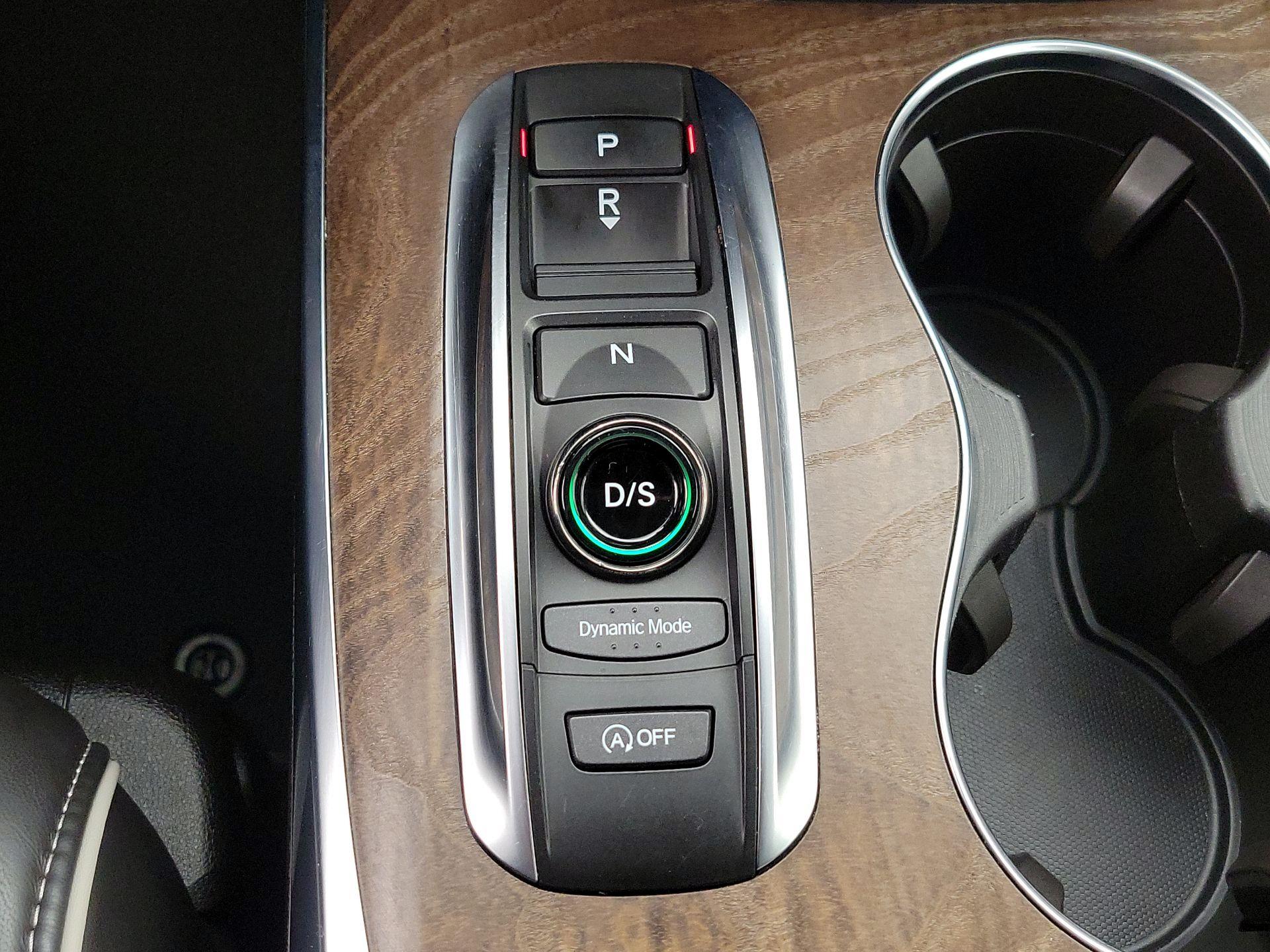 Thumbnail: 2020 Acura MDX - 18