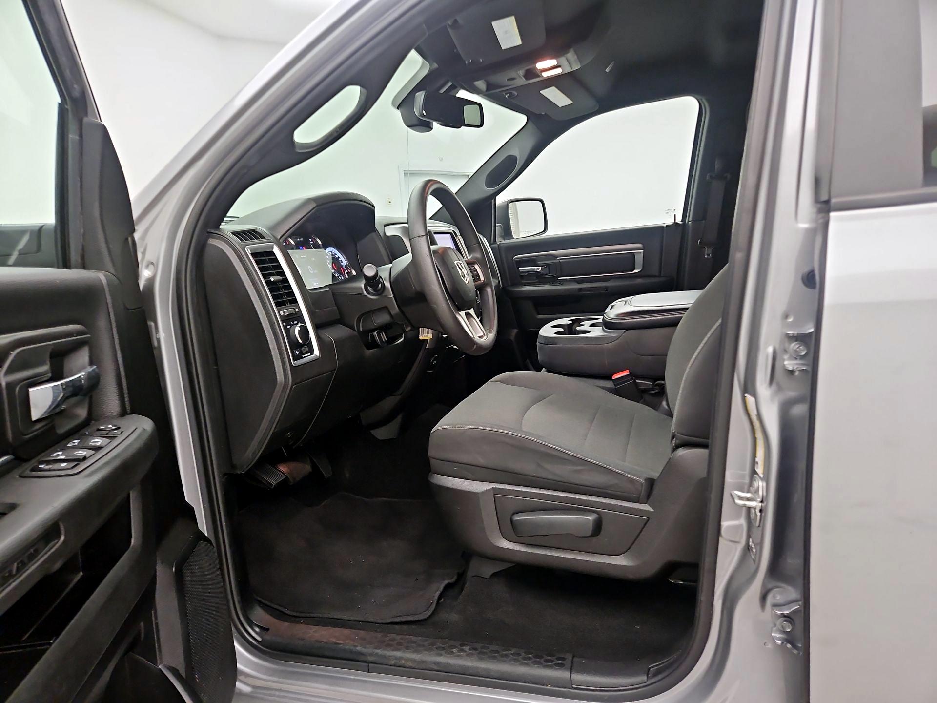 Thumbnail: 2022 RAM 1500 Classic - 11