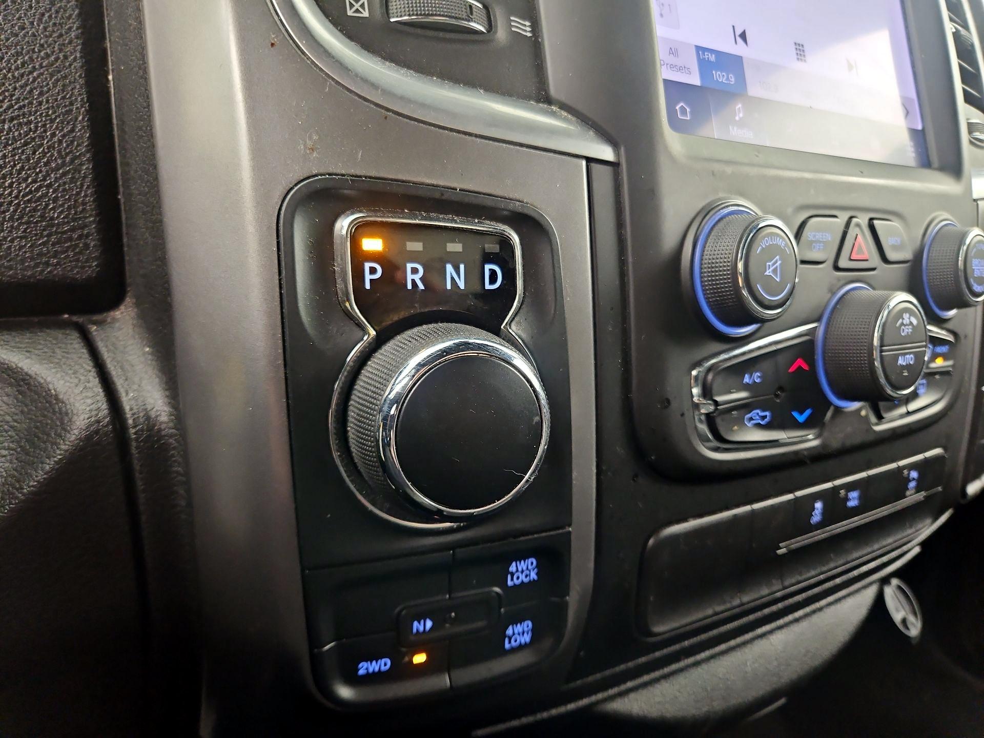 Thumbnail: 2022 RAM 1500 Classic - 17