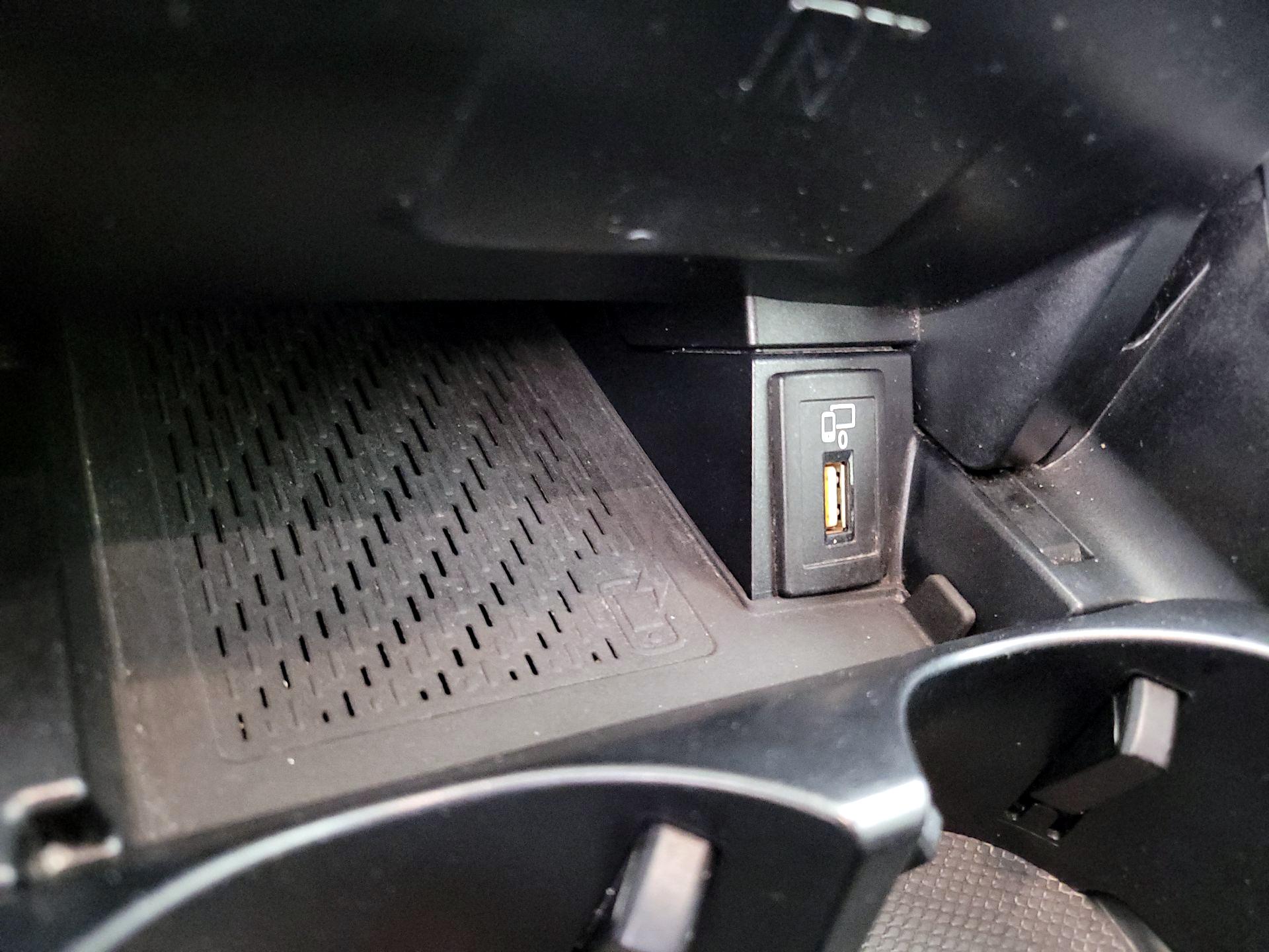 Thumbnail: 2021 Mercedes-Benz C-Class - 19