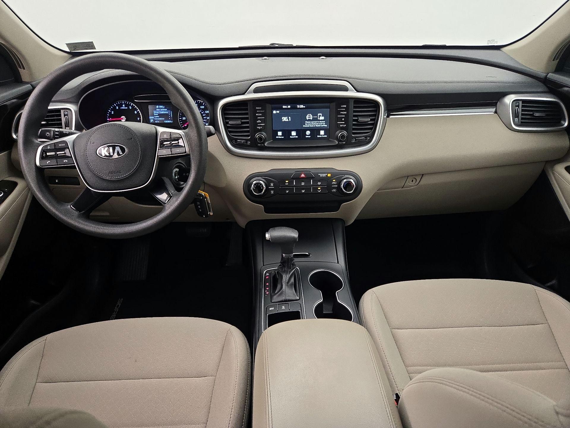 Thumbnail: 2019 Kia Sorento - 9