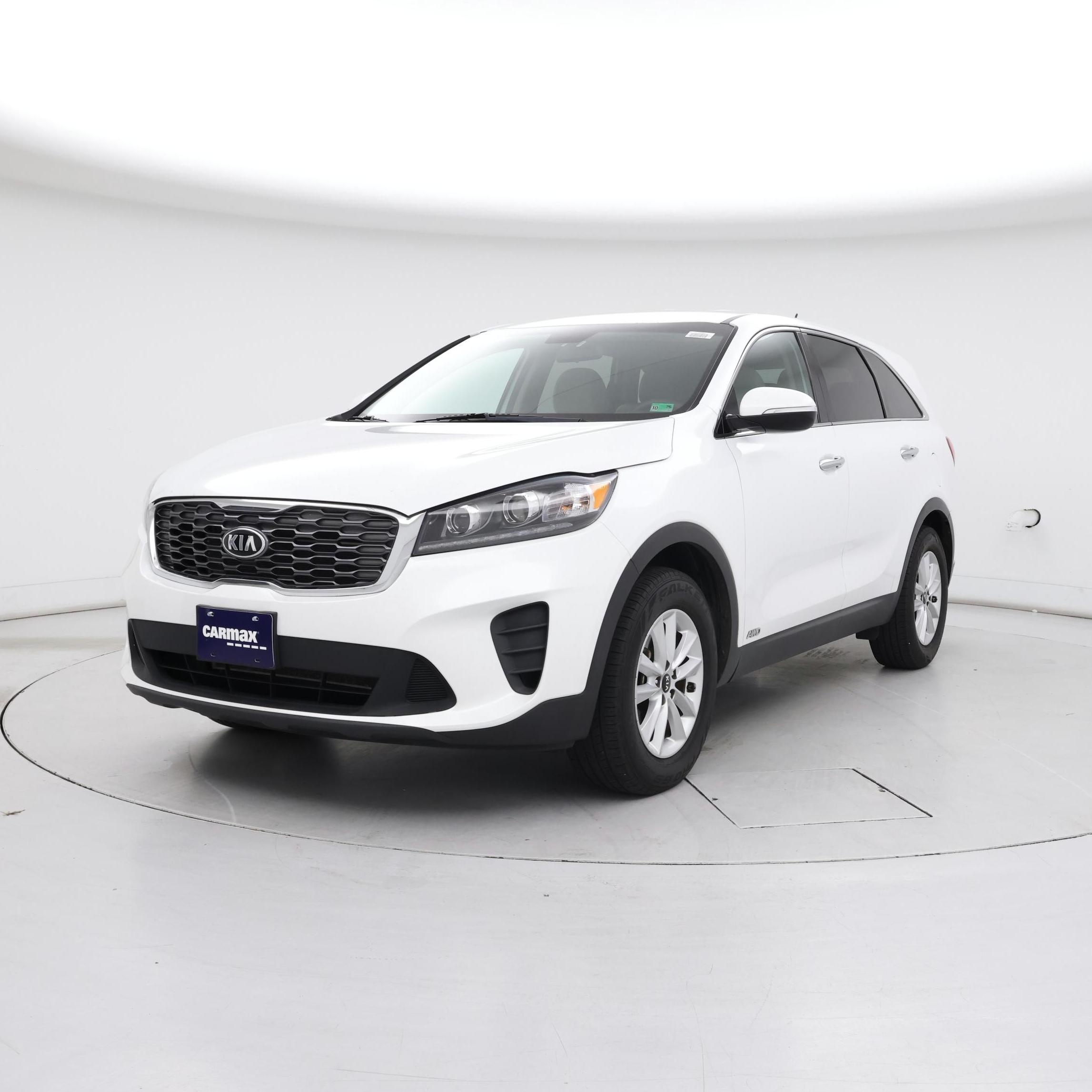 Thumbnail: 2019 Kia Sorento - 4