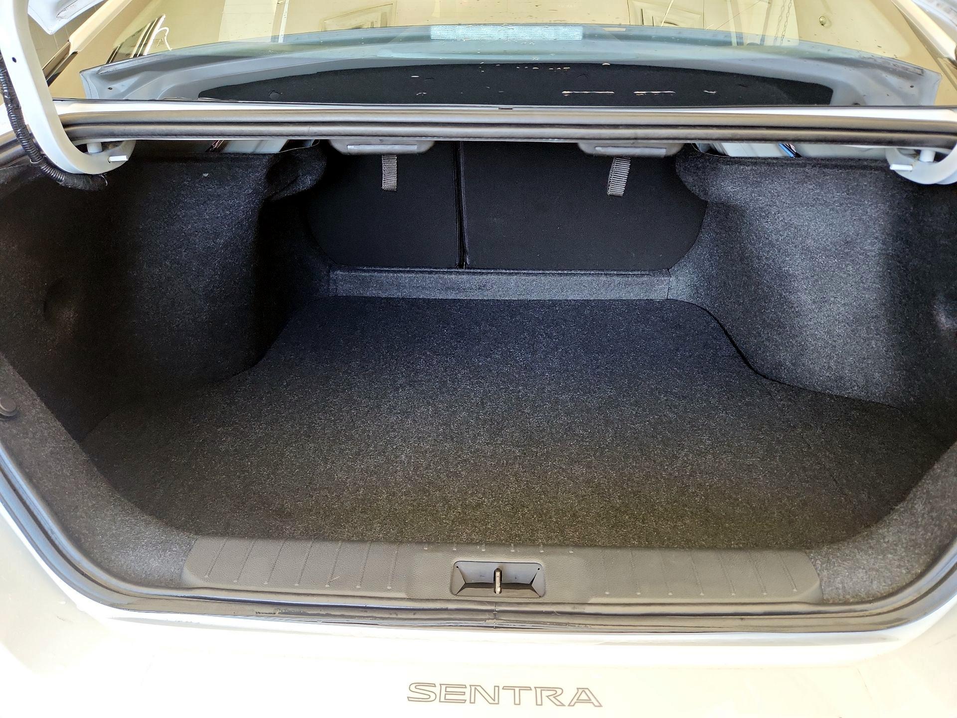 Thumbnail: 2022 Nissan Sentra - 20