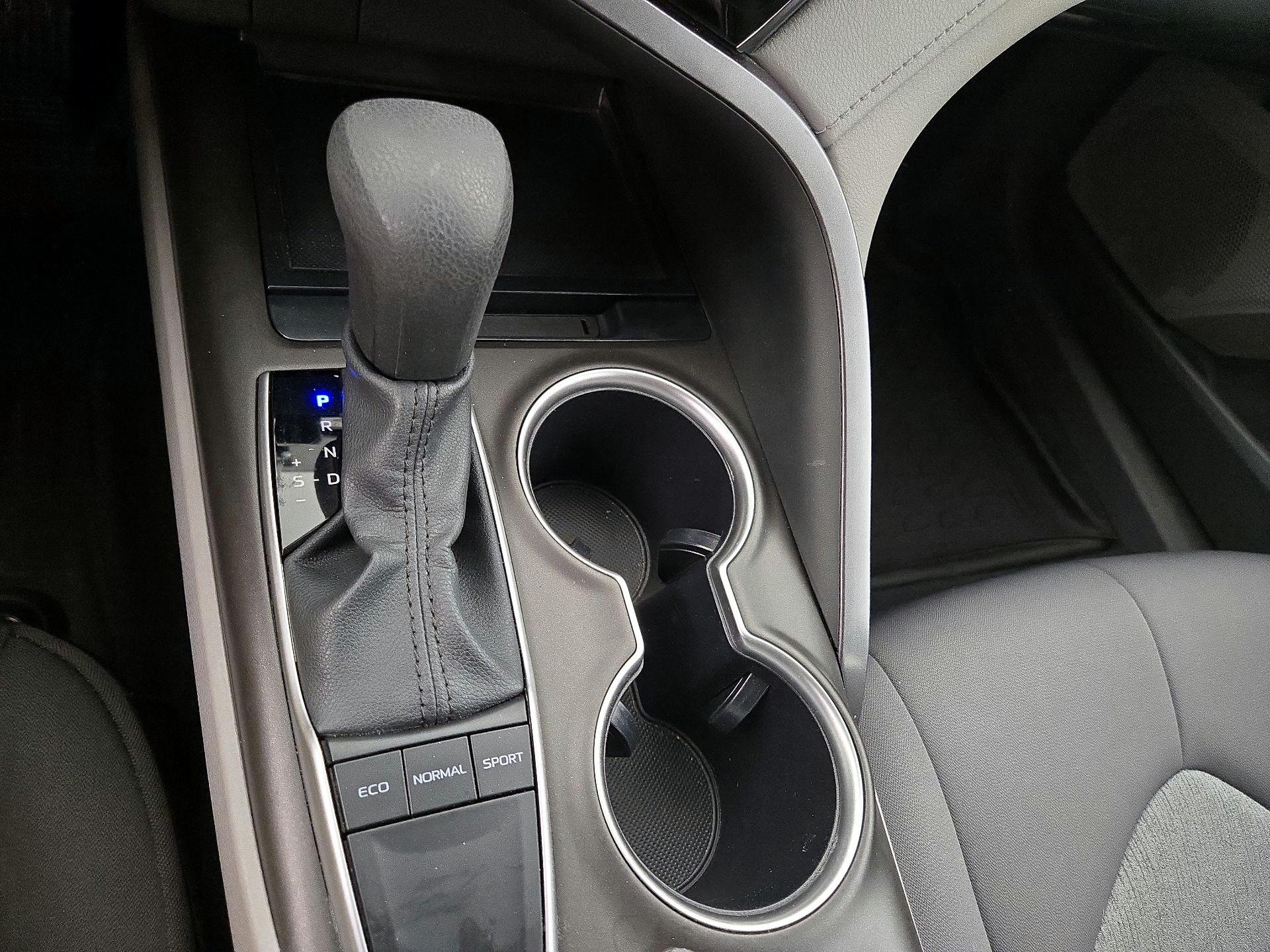 Thumbnail: 2023 Toyota Camry - 17