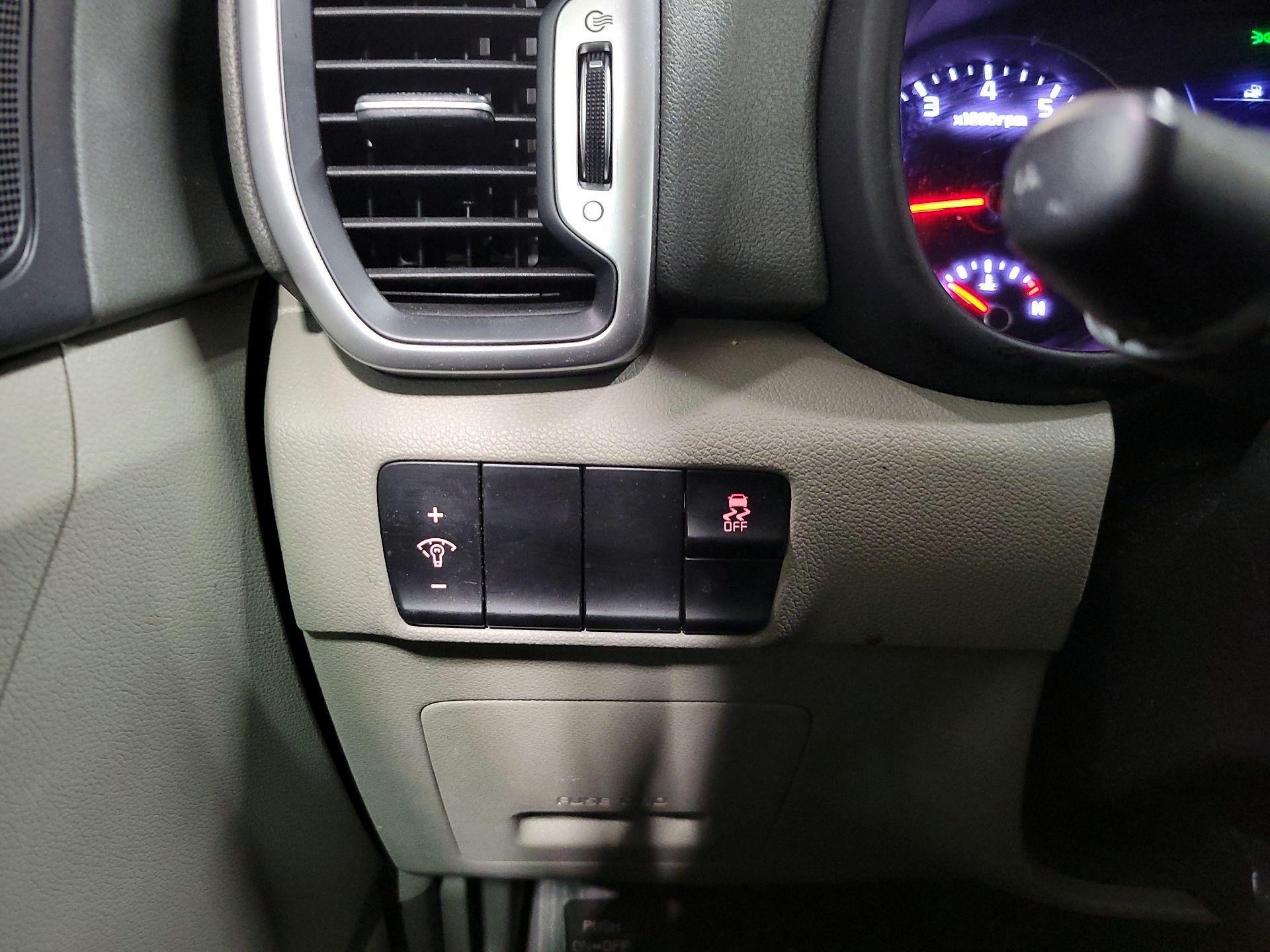 Thumbnail: 2017 Kia Sportage - 13