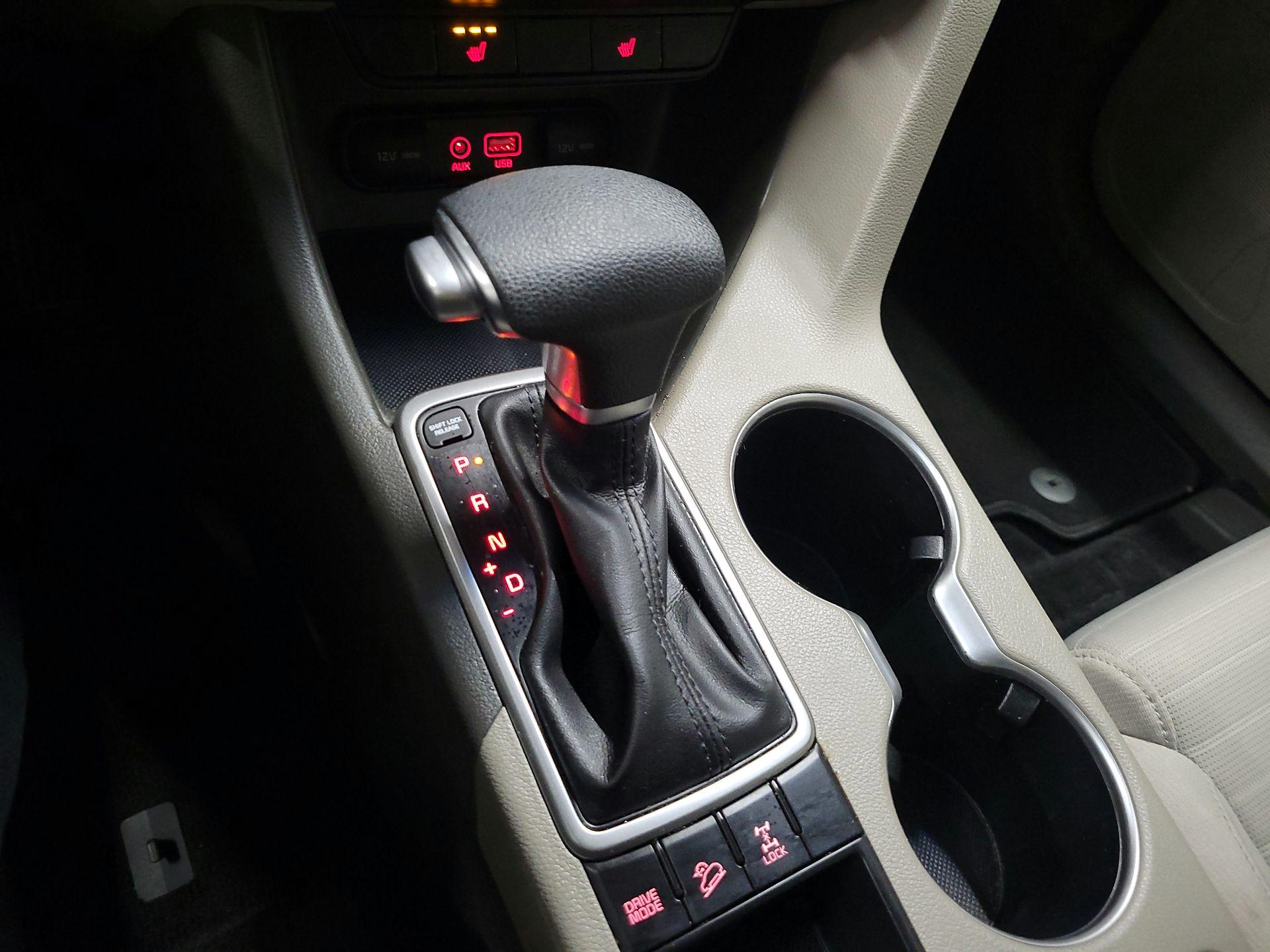 Thumbnail: 2017 Kia Sportage - 17