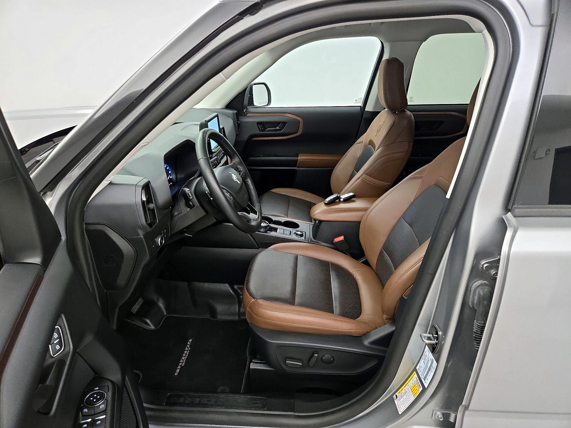 Thumbnail: 2022 Ford Bronco Sport - 11