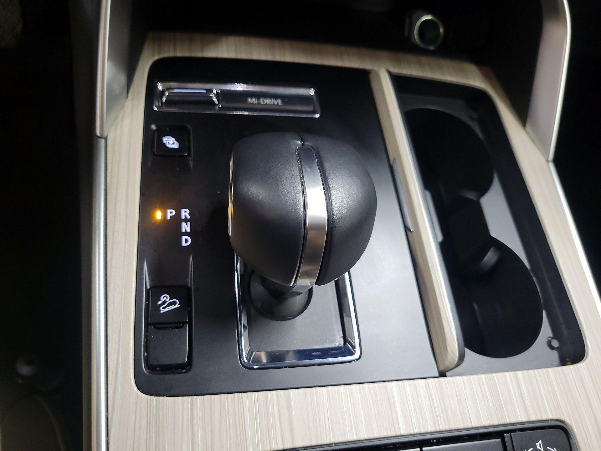 Thumbnail: 2025 Mazda CX-70 - 17