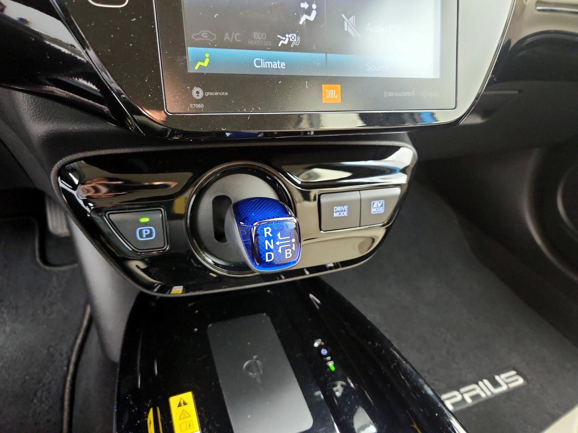 Thumbnail: 2022 Toyota Prius - 17