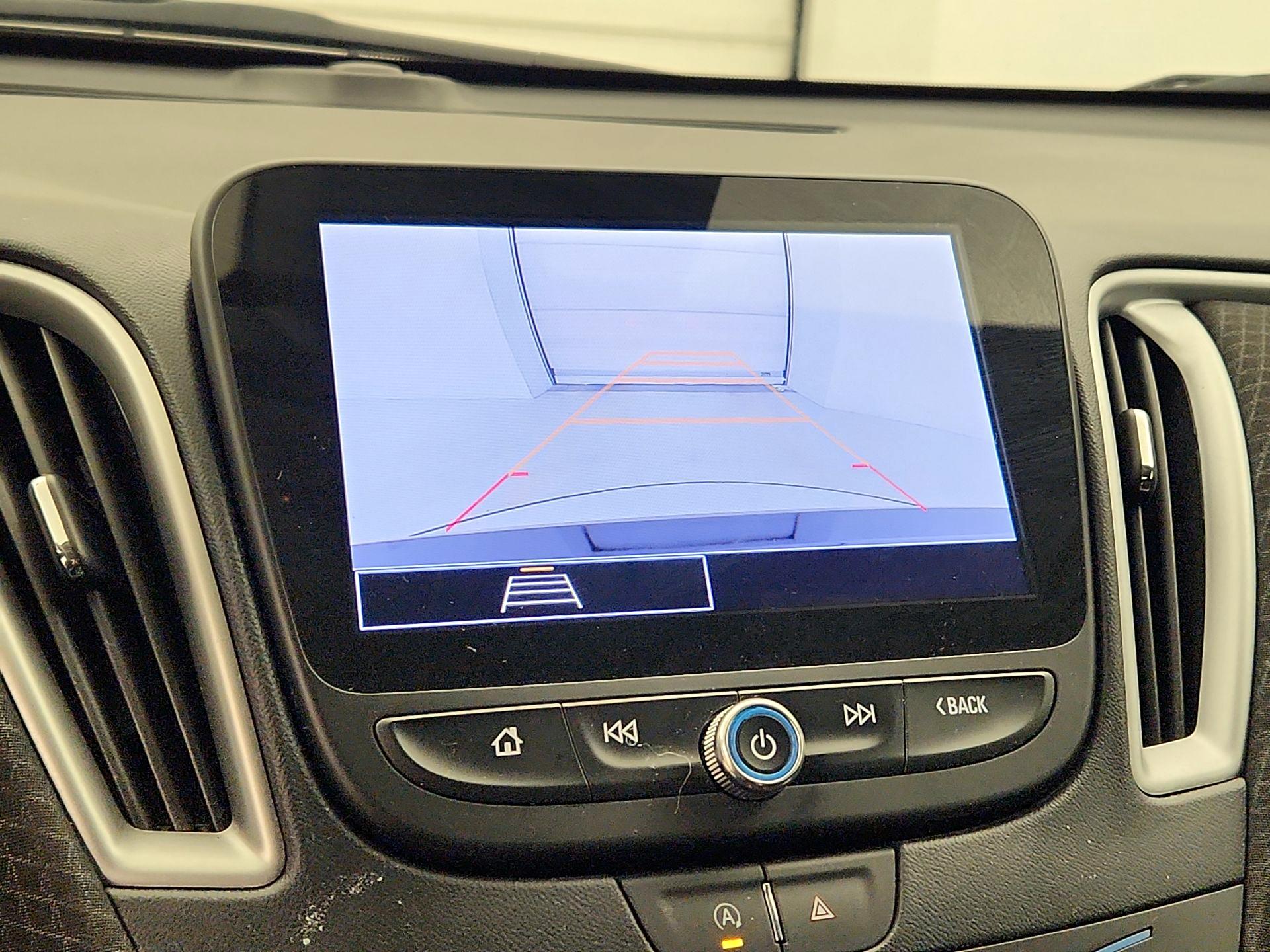 Thumbnail: 2023 Chevrolet Malibu - 14