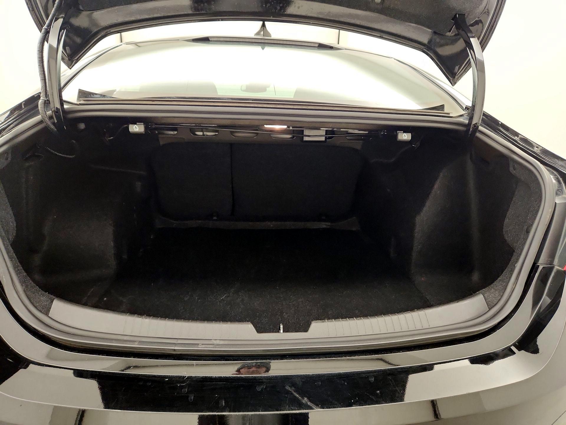 Thumbnail: 2023 Chevrolet Malibu - 20