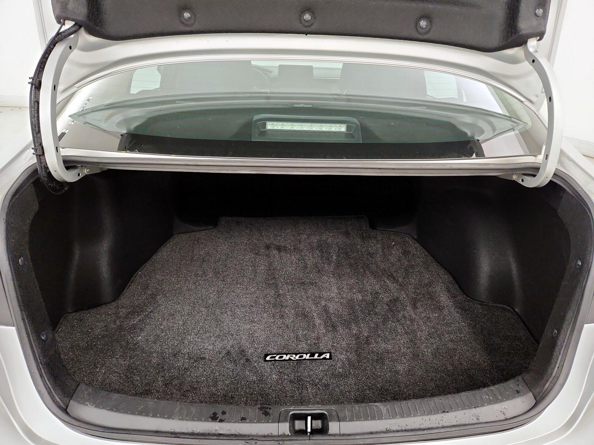 Thumbnail: 2023 Toyota Corolla - 20