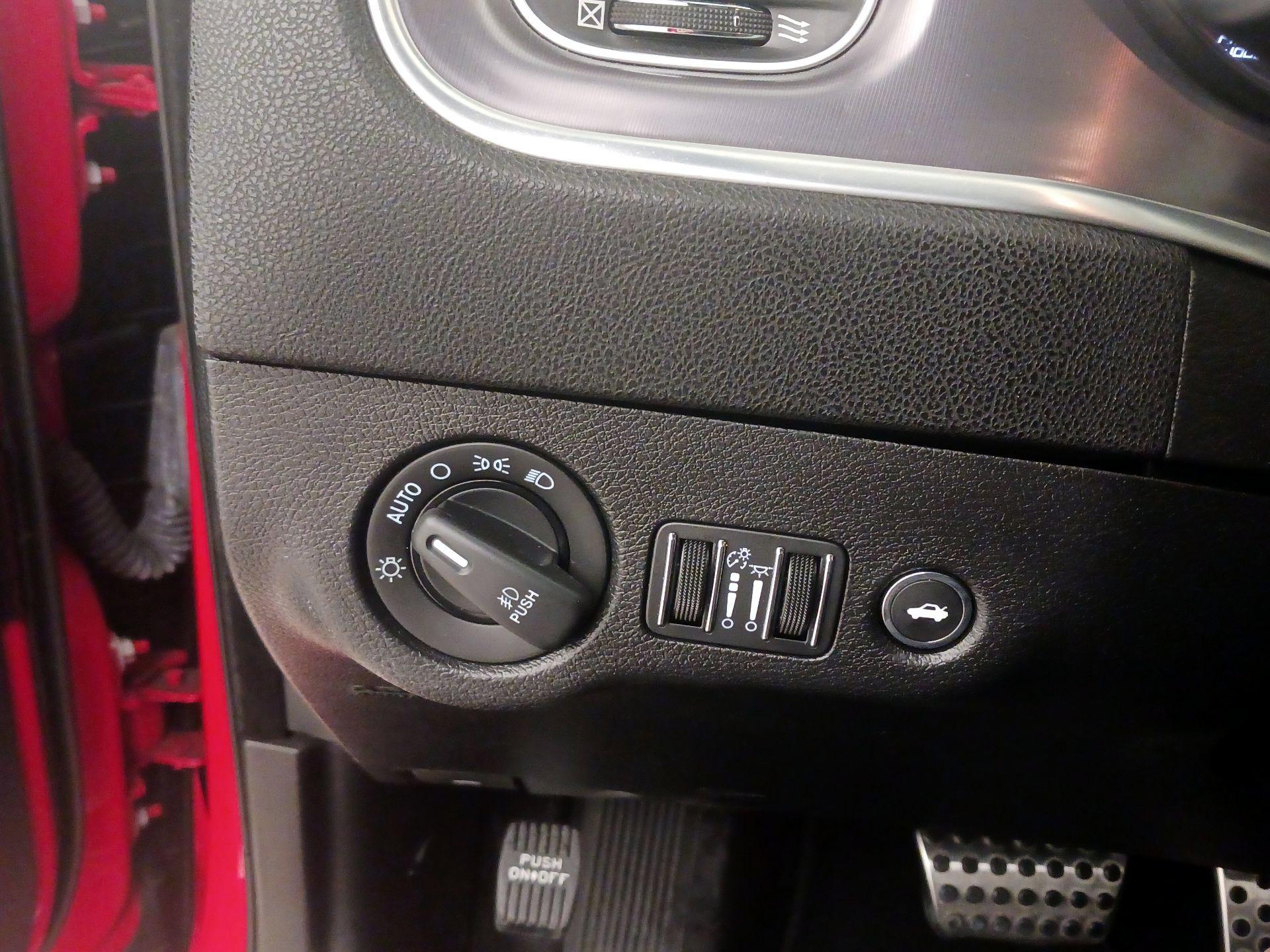 Thumbnail: 2021 Dodge Charger - 13