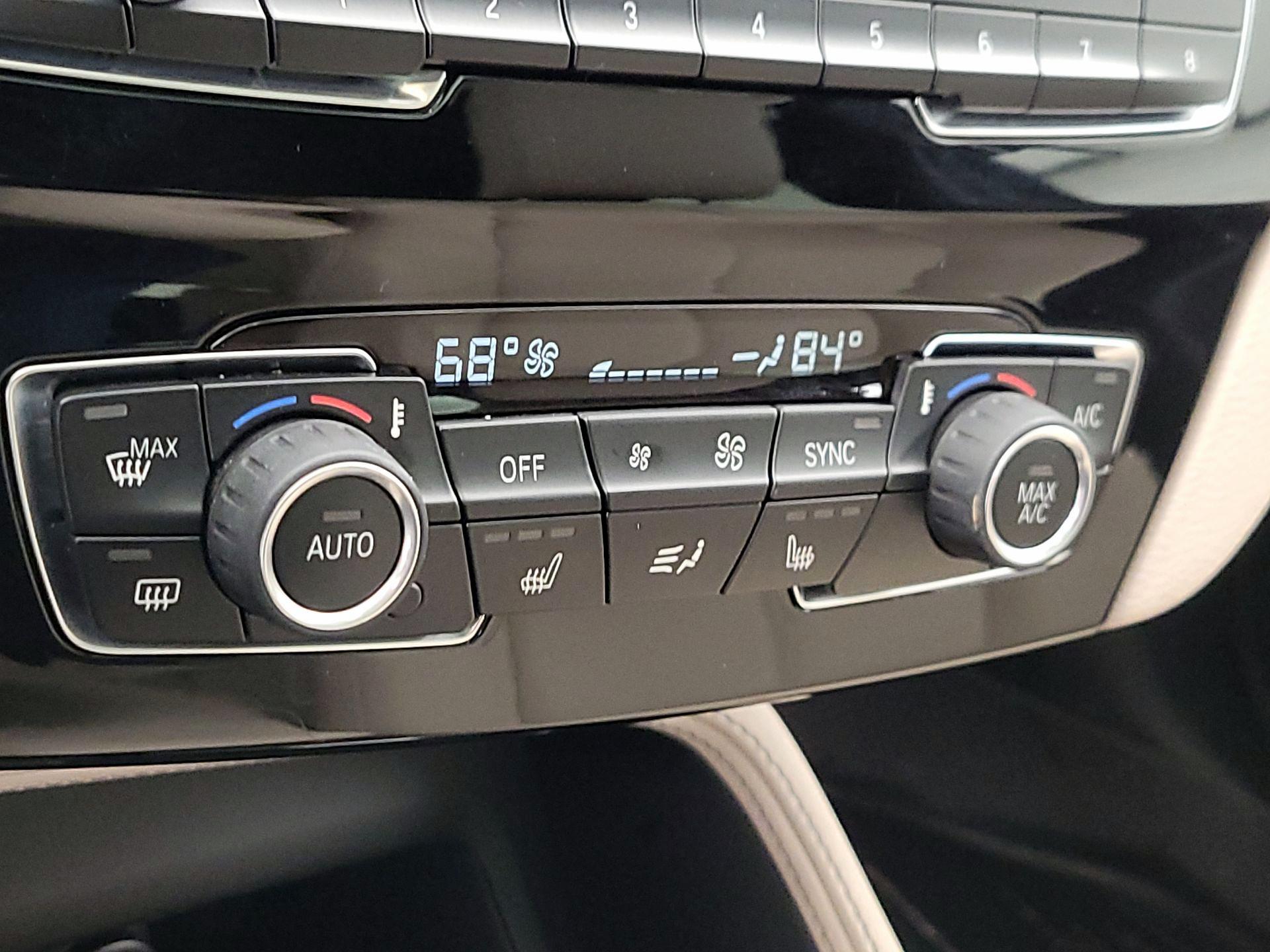 Thumbnail: 2021 BMW X1 - 17