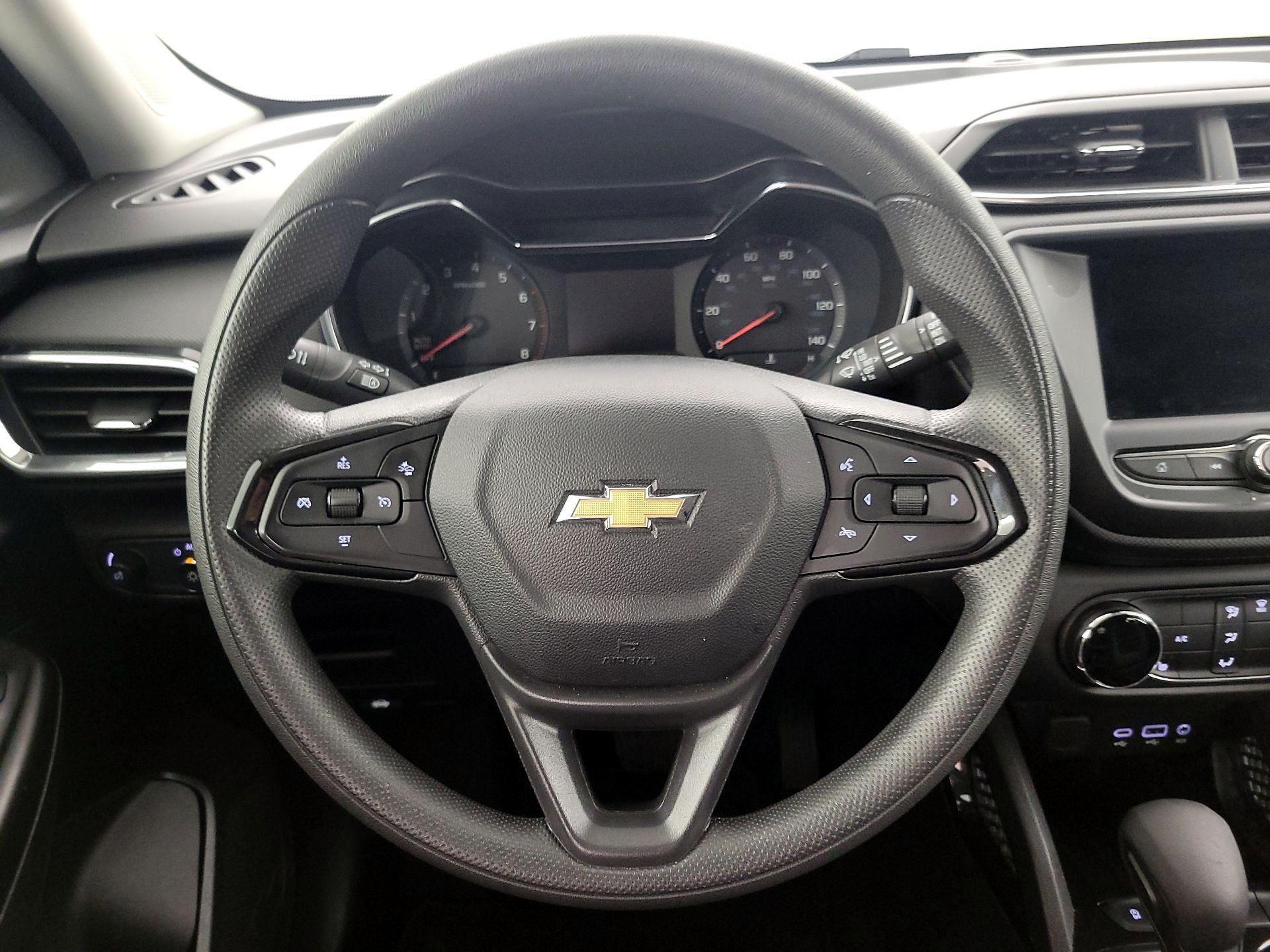 Thumbnail: 2023 Chevrolet TrailBlazer - 10