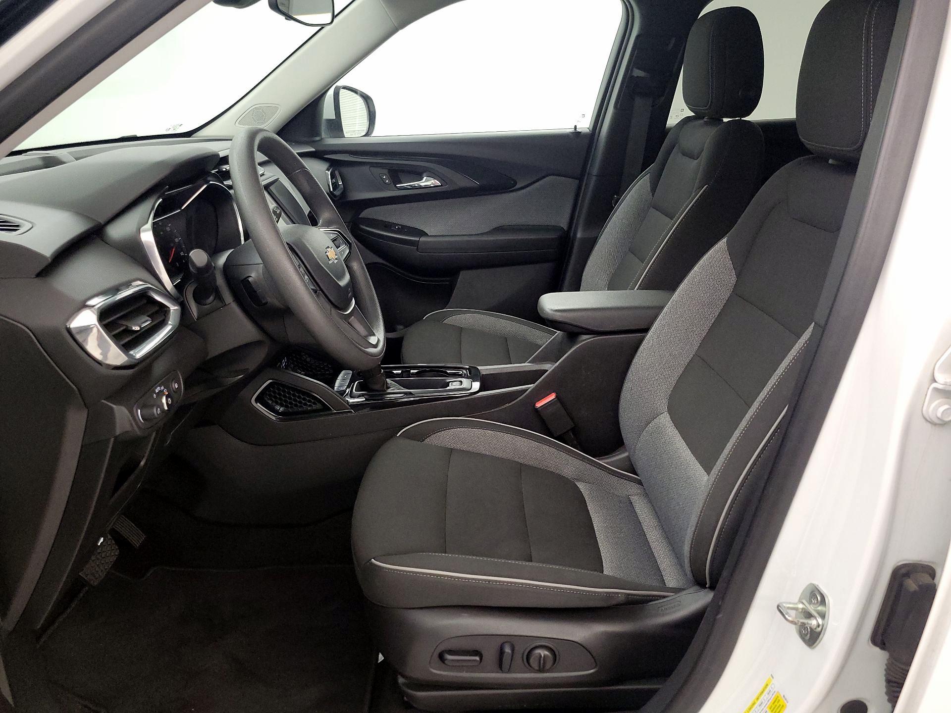 Thumbnail: 2023 Chevrolet TrailBlazer - 11