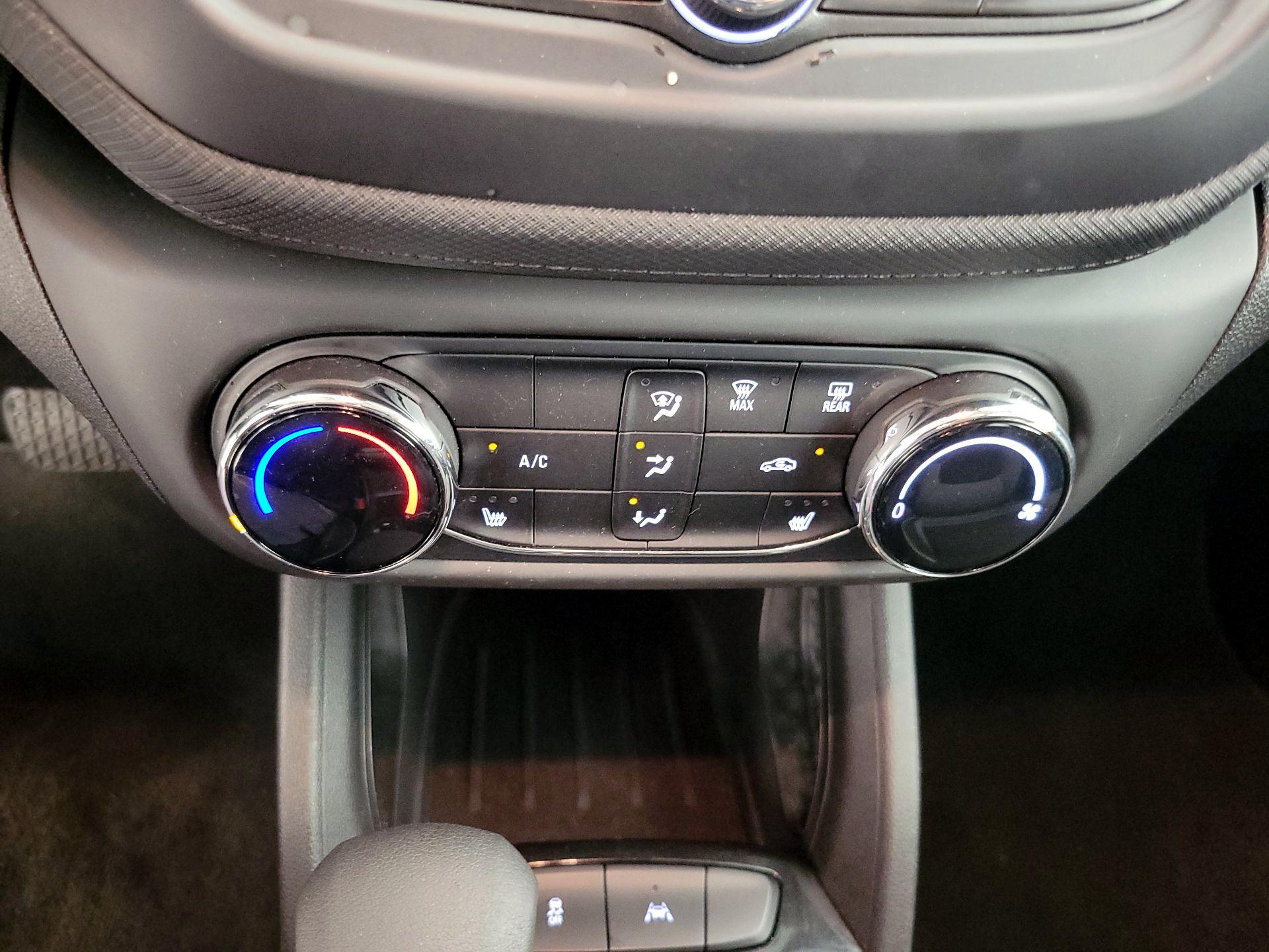 Thumbnail: 2023 Chevrolet TrailBlazer - 16