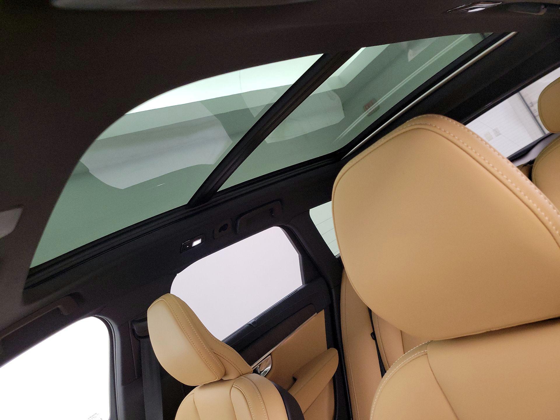 Thumbnail: 2025 Volvo S90 - 19