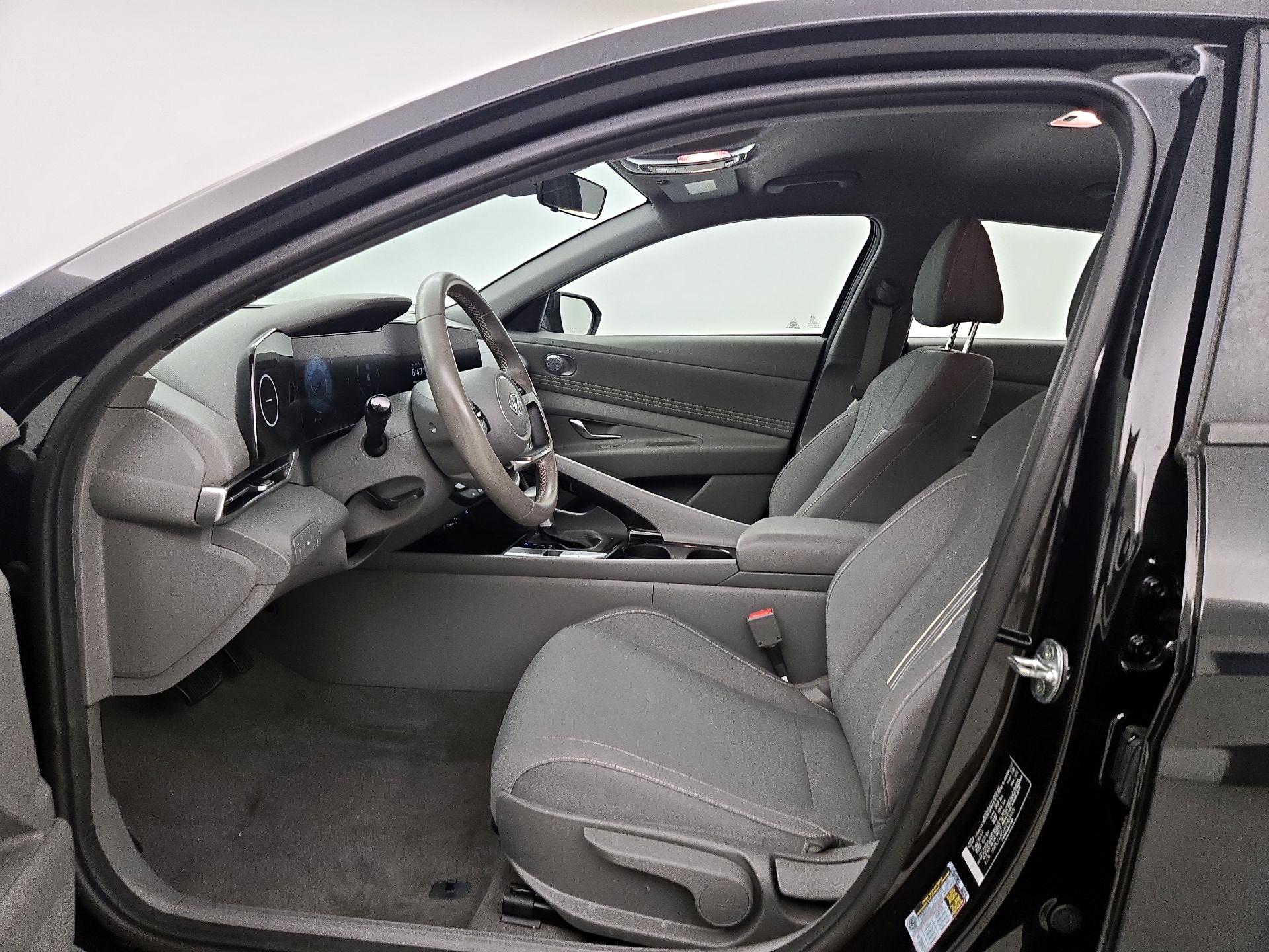 Thumbnail: 2023 Hyundai Elantra - 11