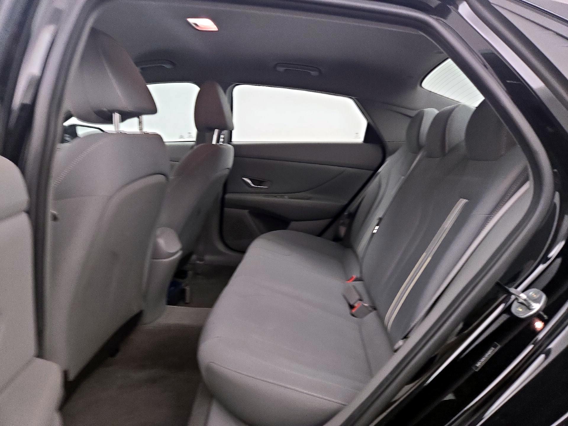 Thumbnail: 2023 Hyundai Elantra - 19