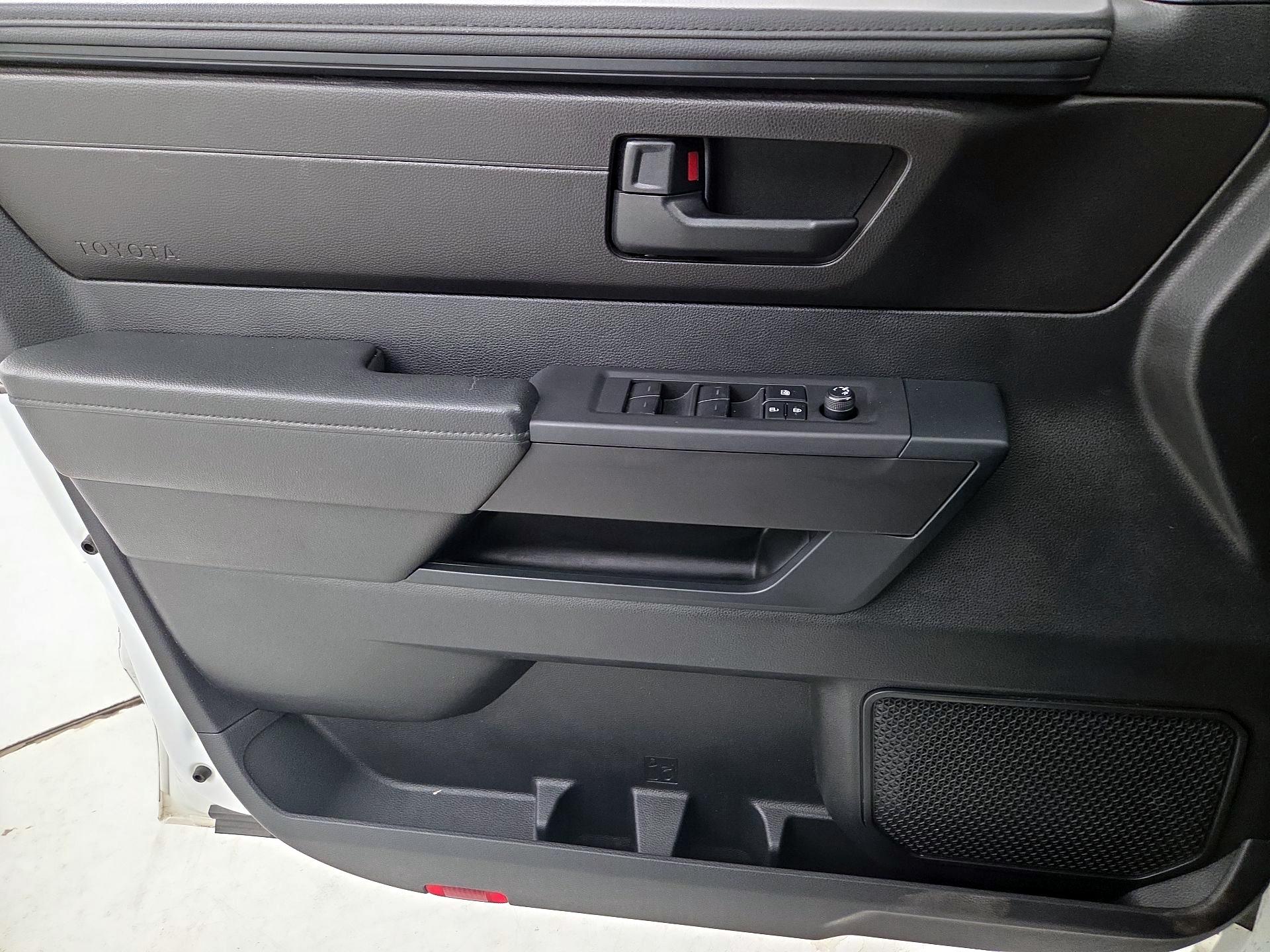 Thumbnail: 2022 Toyota Tundra - 12