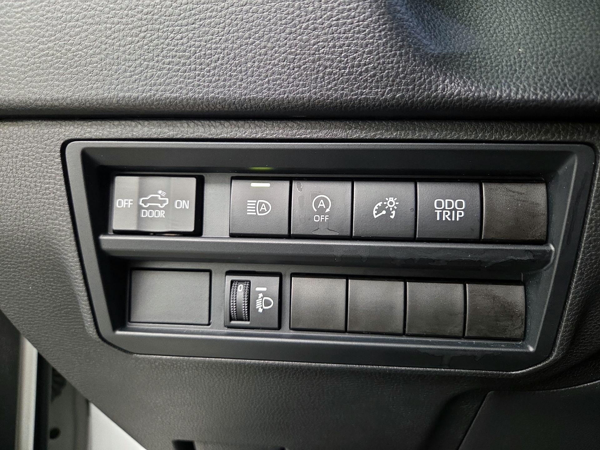 Thumbnail: 2022 Toyota Tundra - 13