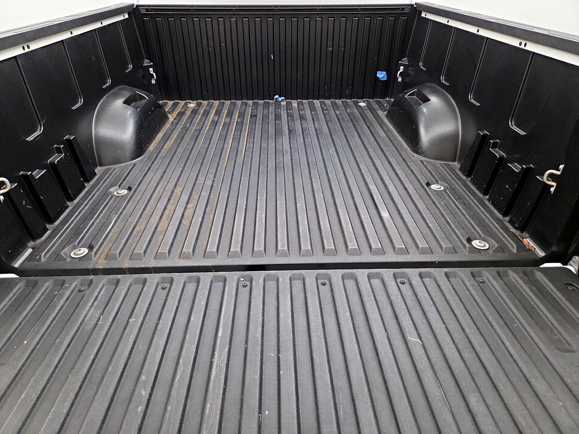 Thumbnail: 2022 Toyota Tundra - 20