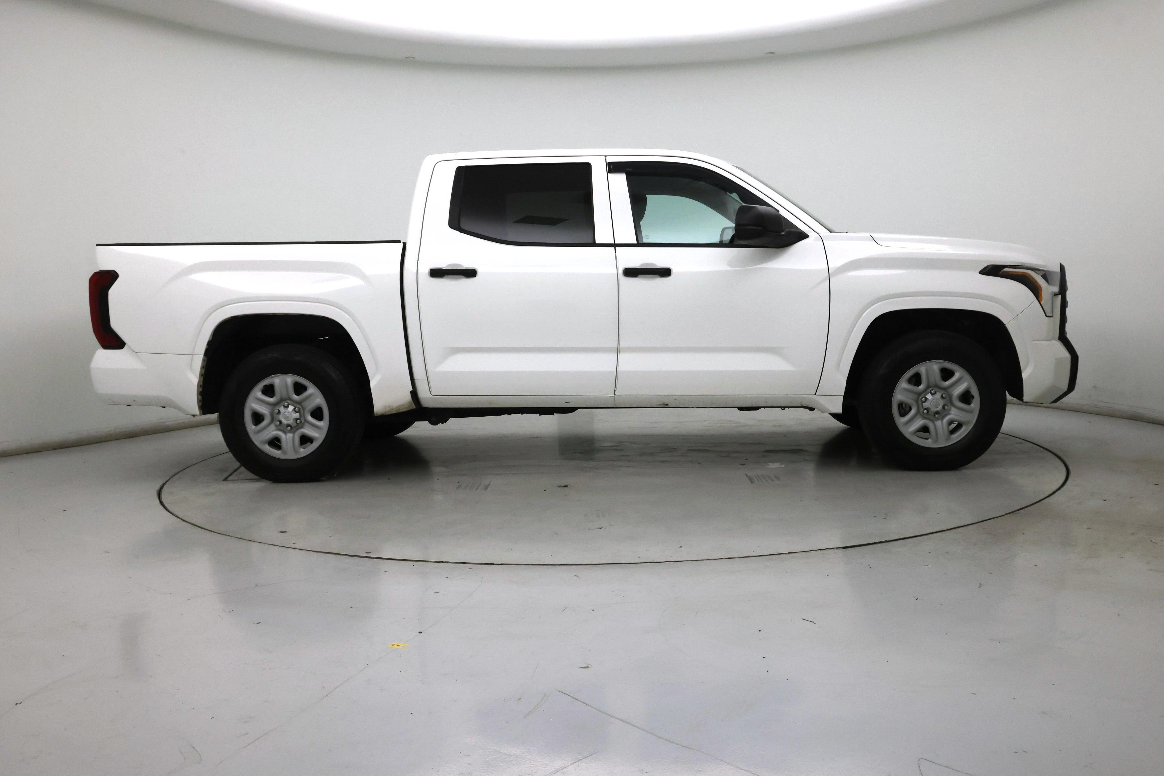 Thumbnail: 2022 Toyota Tundra - 7