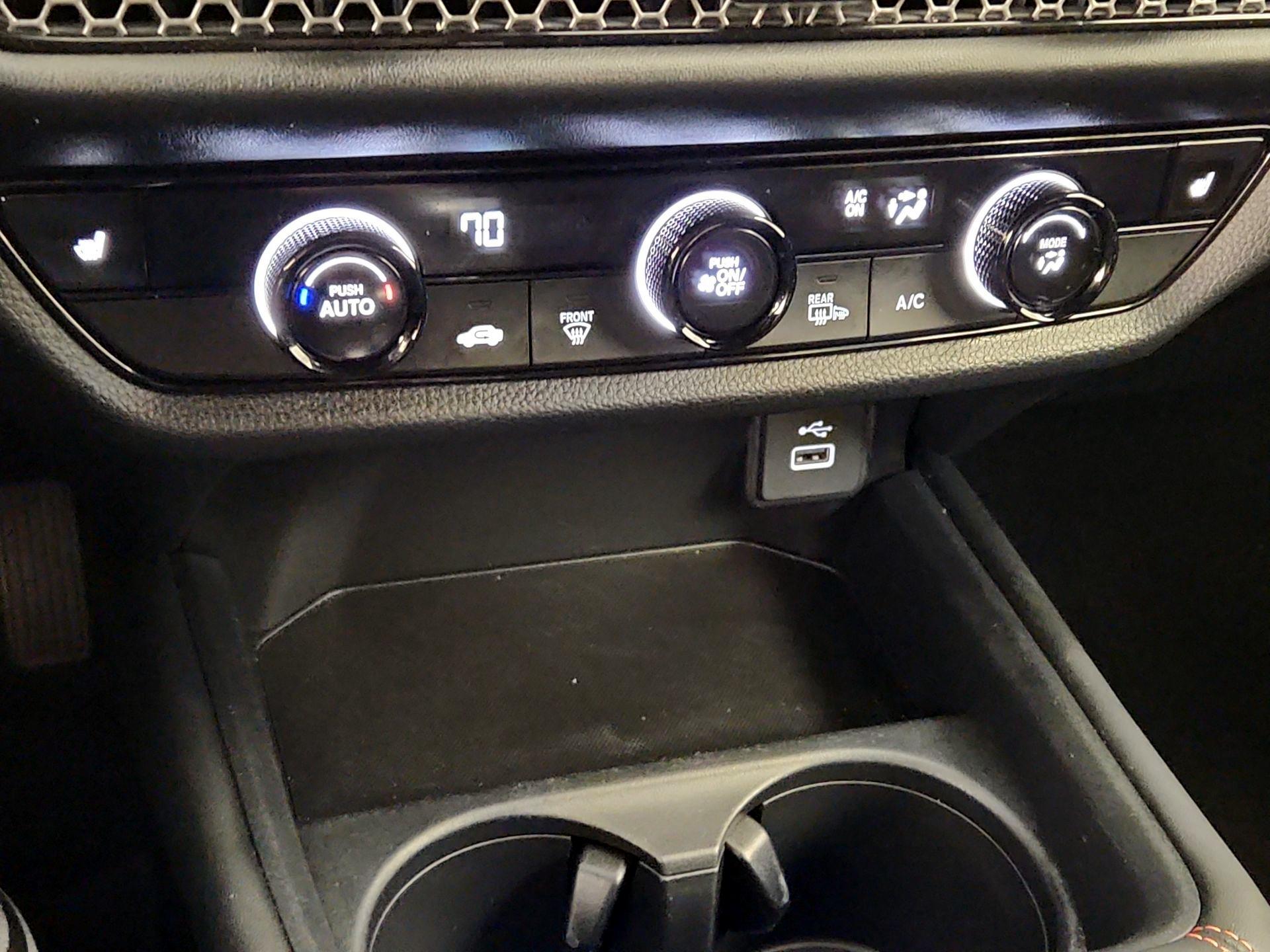 Thumbnail: 2024 Honda HR-V - 16