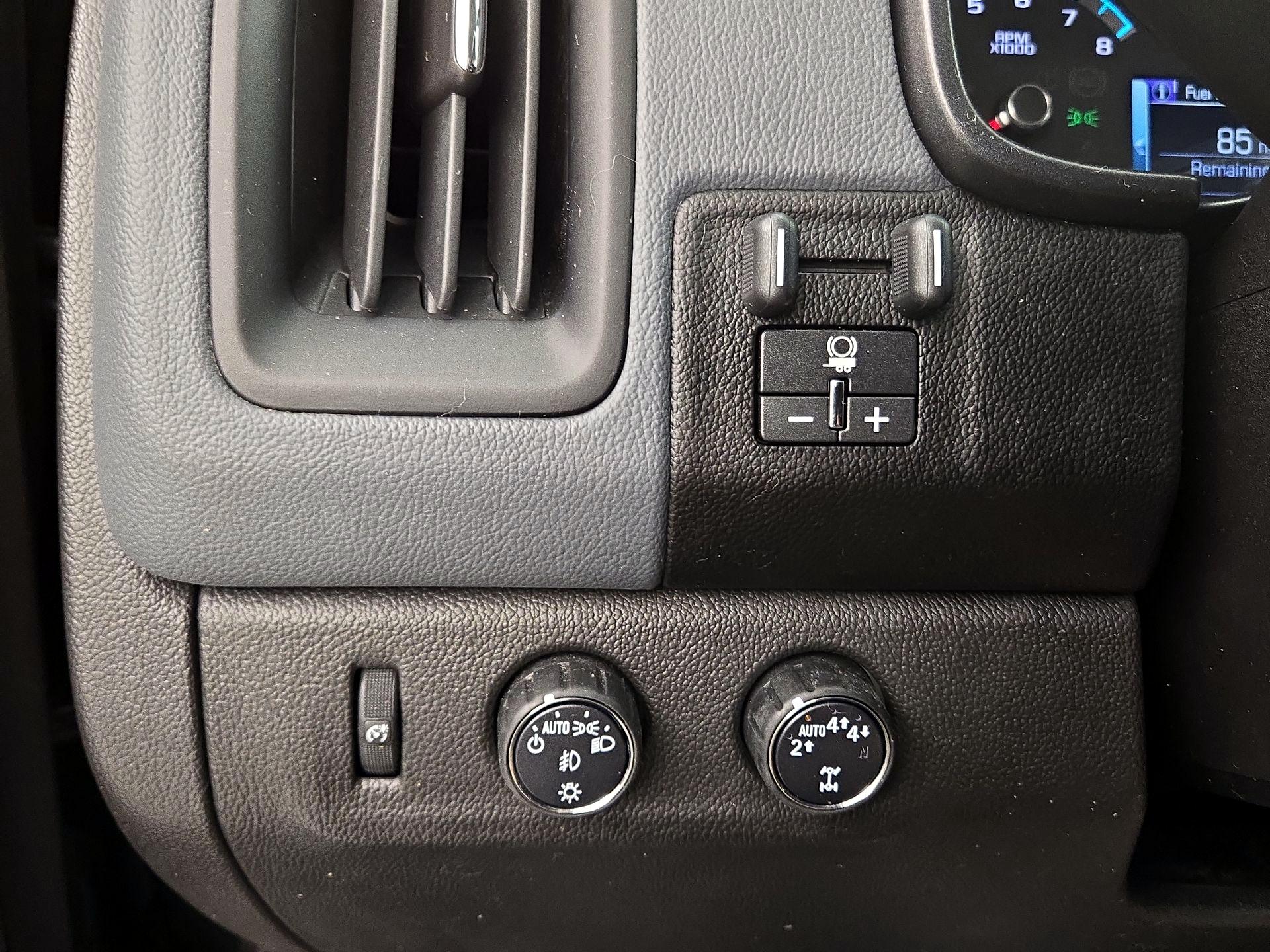 Thumbnail: 2018 Chevrolet Colorado - 13