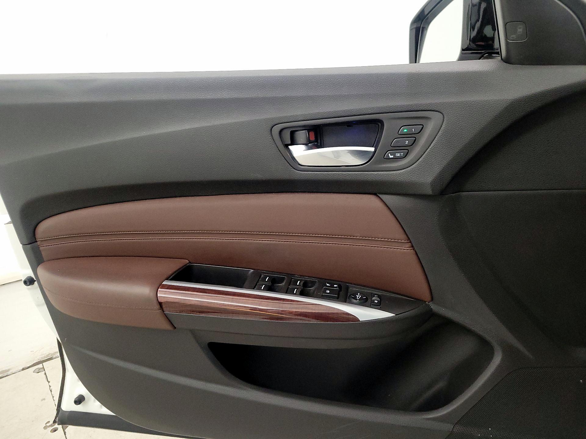 Thumbnail: 2017 Acura TLX - 12