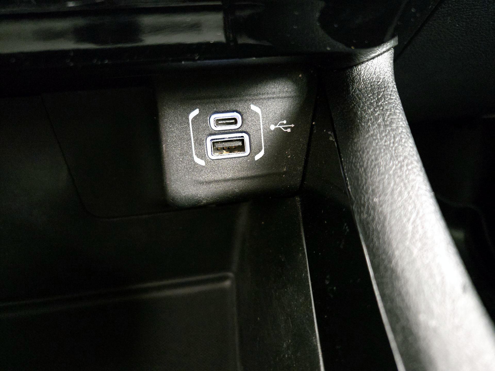 Thumbnail: 2022 Jeep Compass - 18