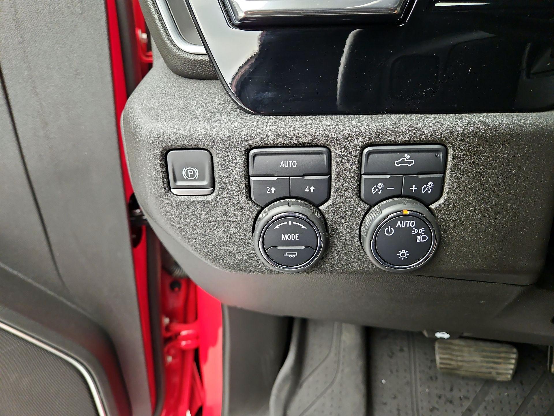 Thumbnail: 2023 Chevrolet Silverado 1500 - 13