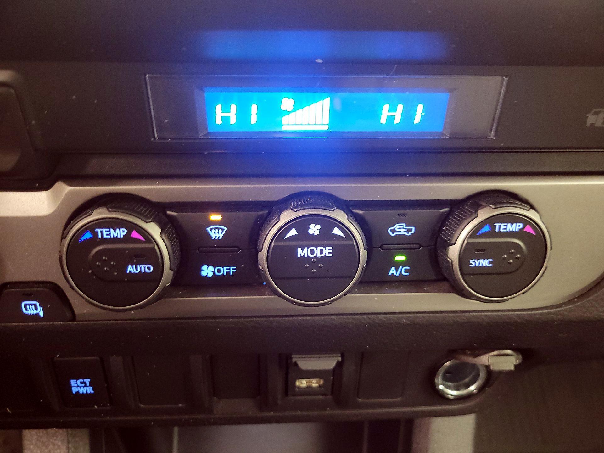 Thumbnail: 2022 Toyota Tacoma - 16