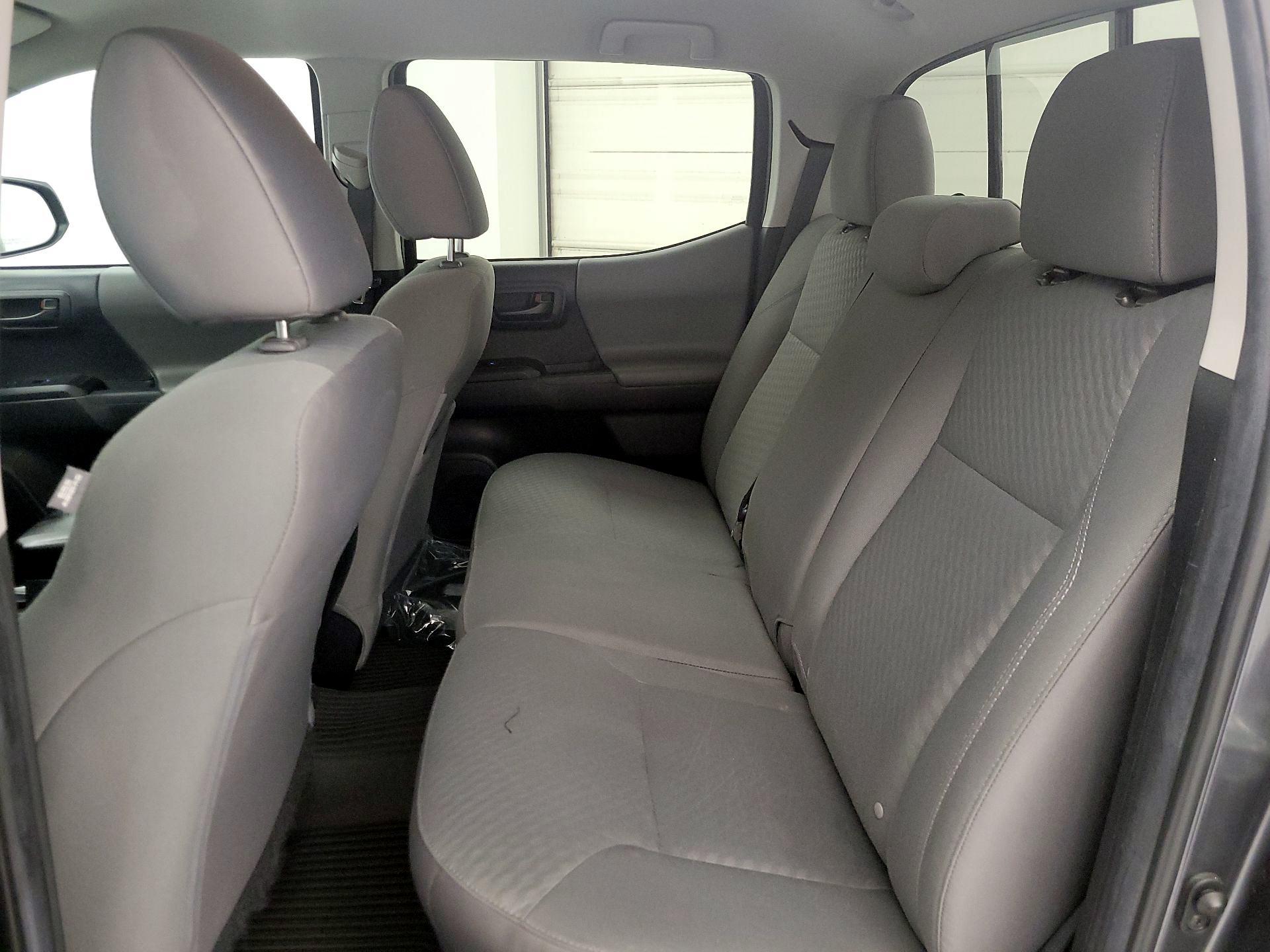 Thumbnail: 2022 Toyota Tacoma - 19