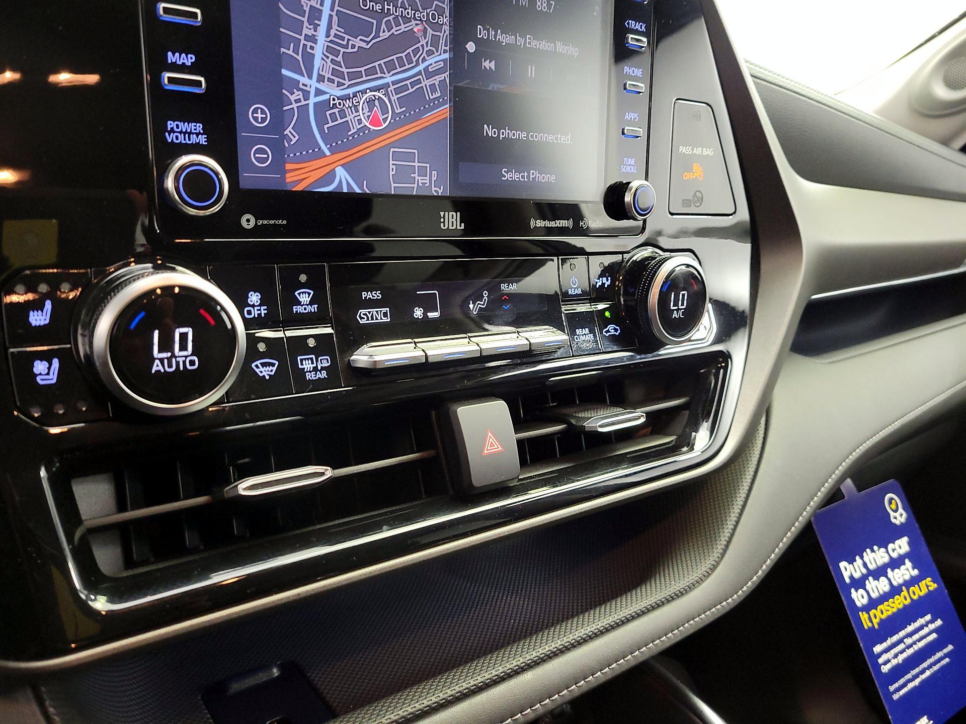 Thumbnail: 2020 Toyota Highlander - 17