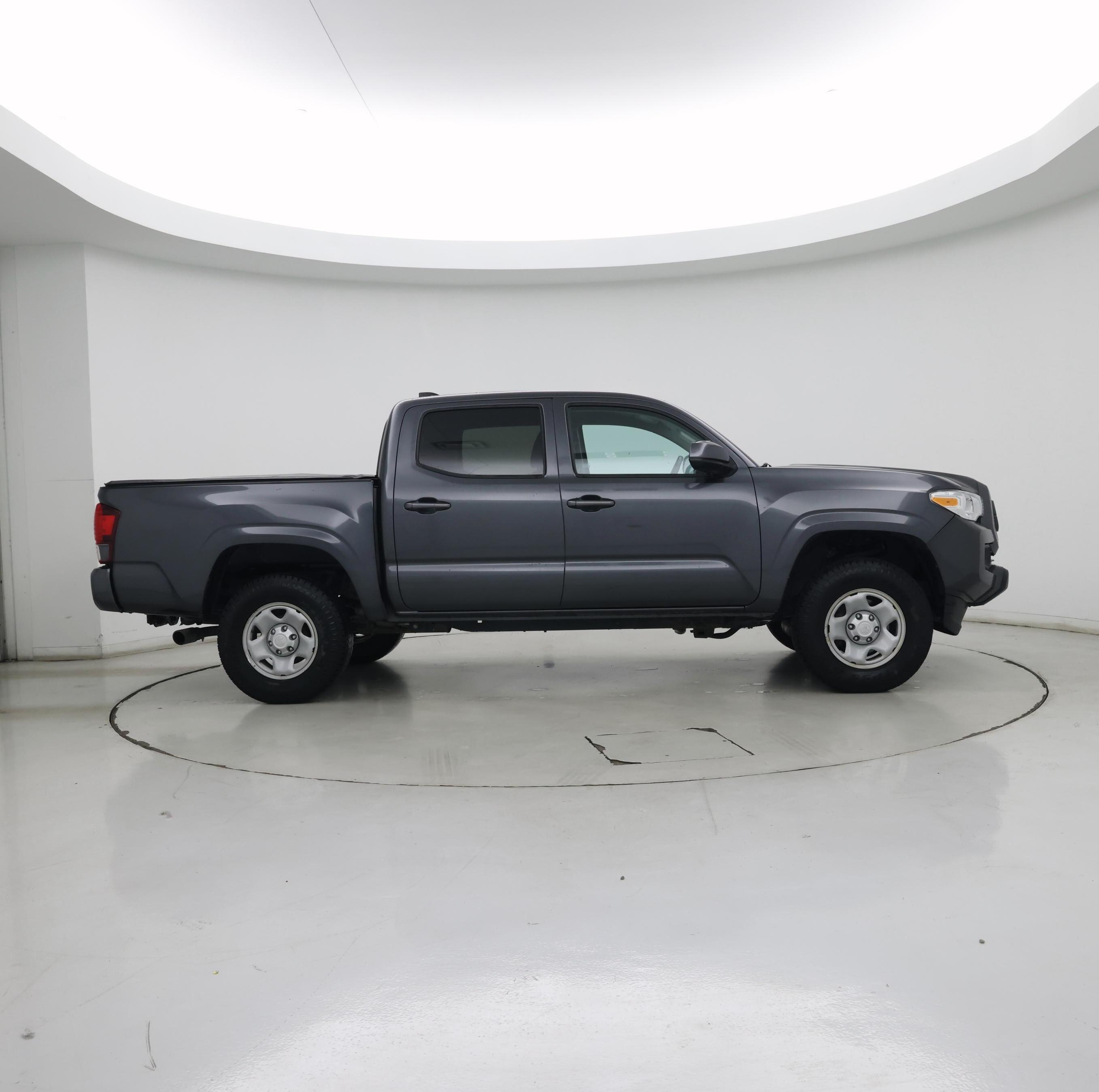 Thumbnail: 2022 Toyota Tacoma - 7