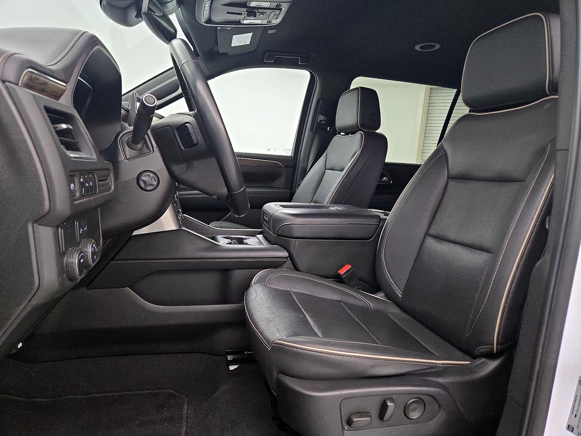 Thumbnail: 2023 Chevrolet Suburban - 11